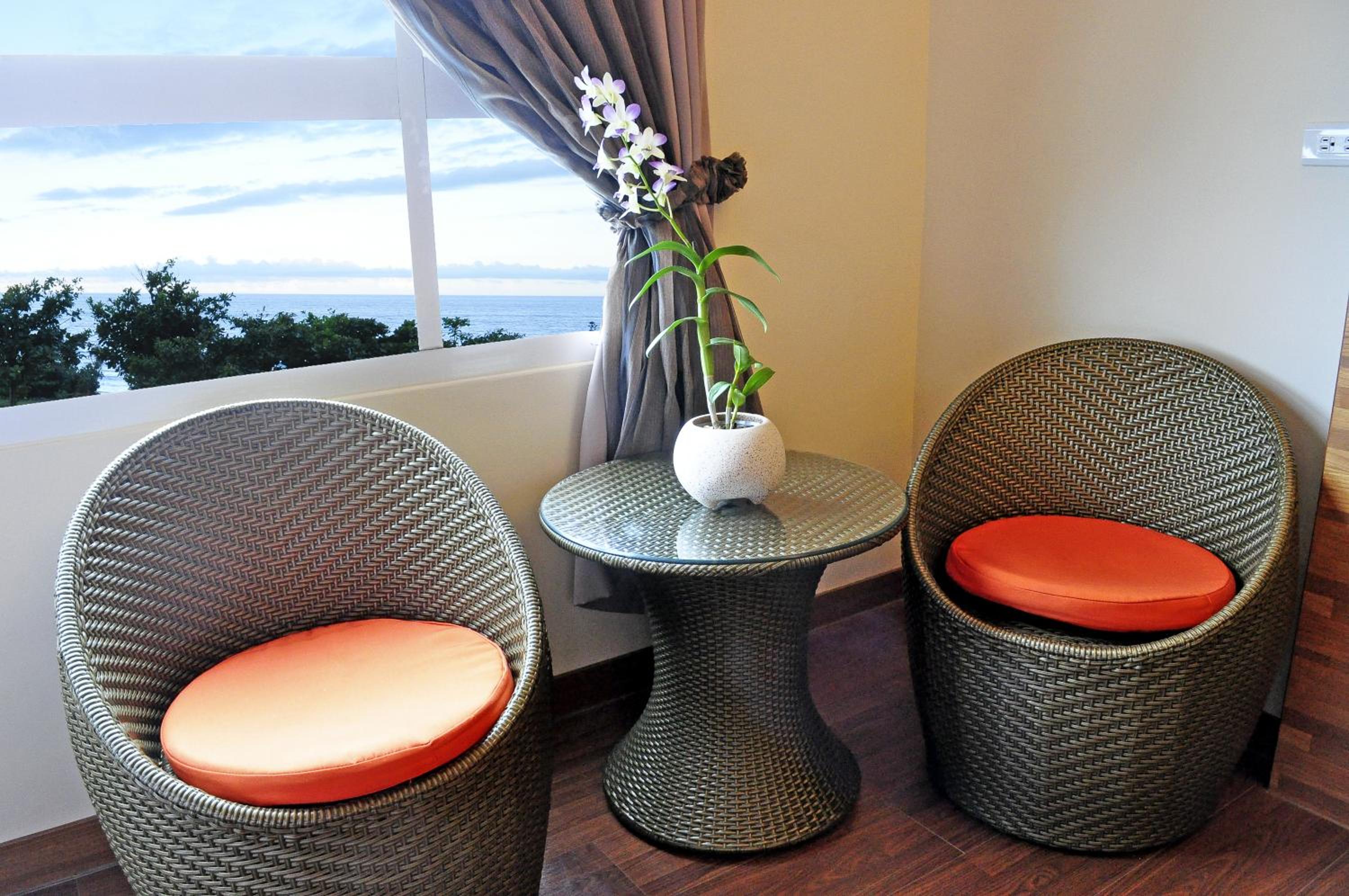Deluxe Triple Room with Sea View photo 2