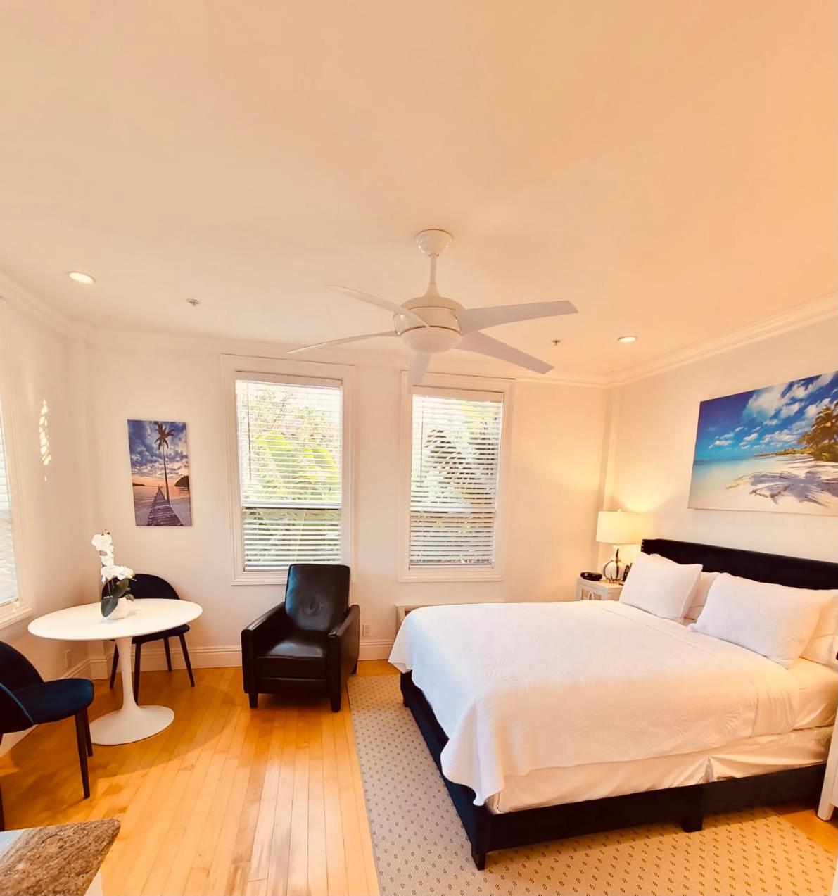 Tropical Gem Studio
