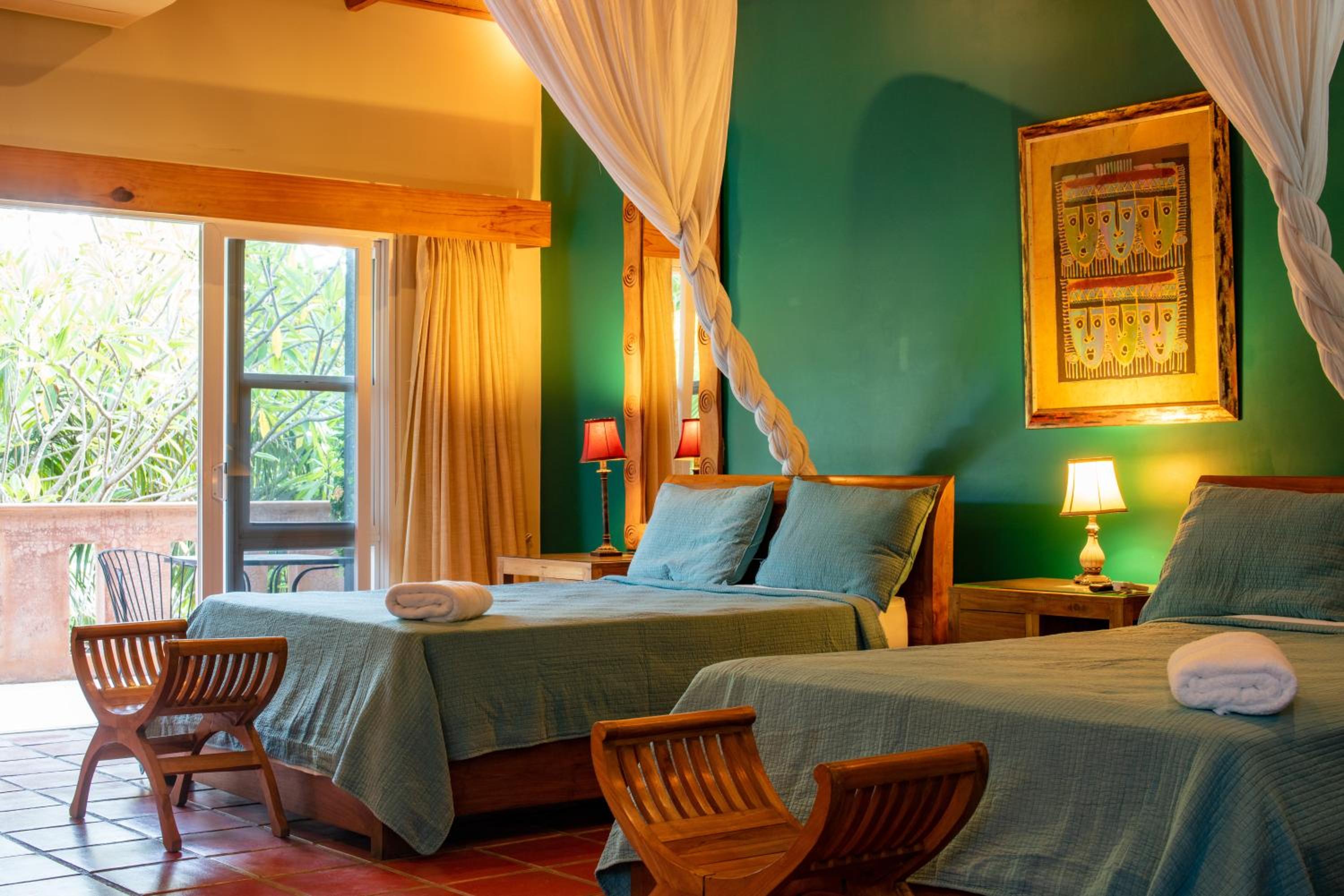 Deluxe Junior Suite photo 3