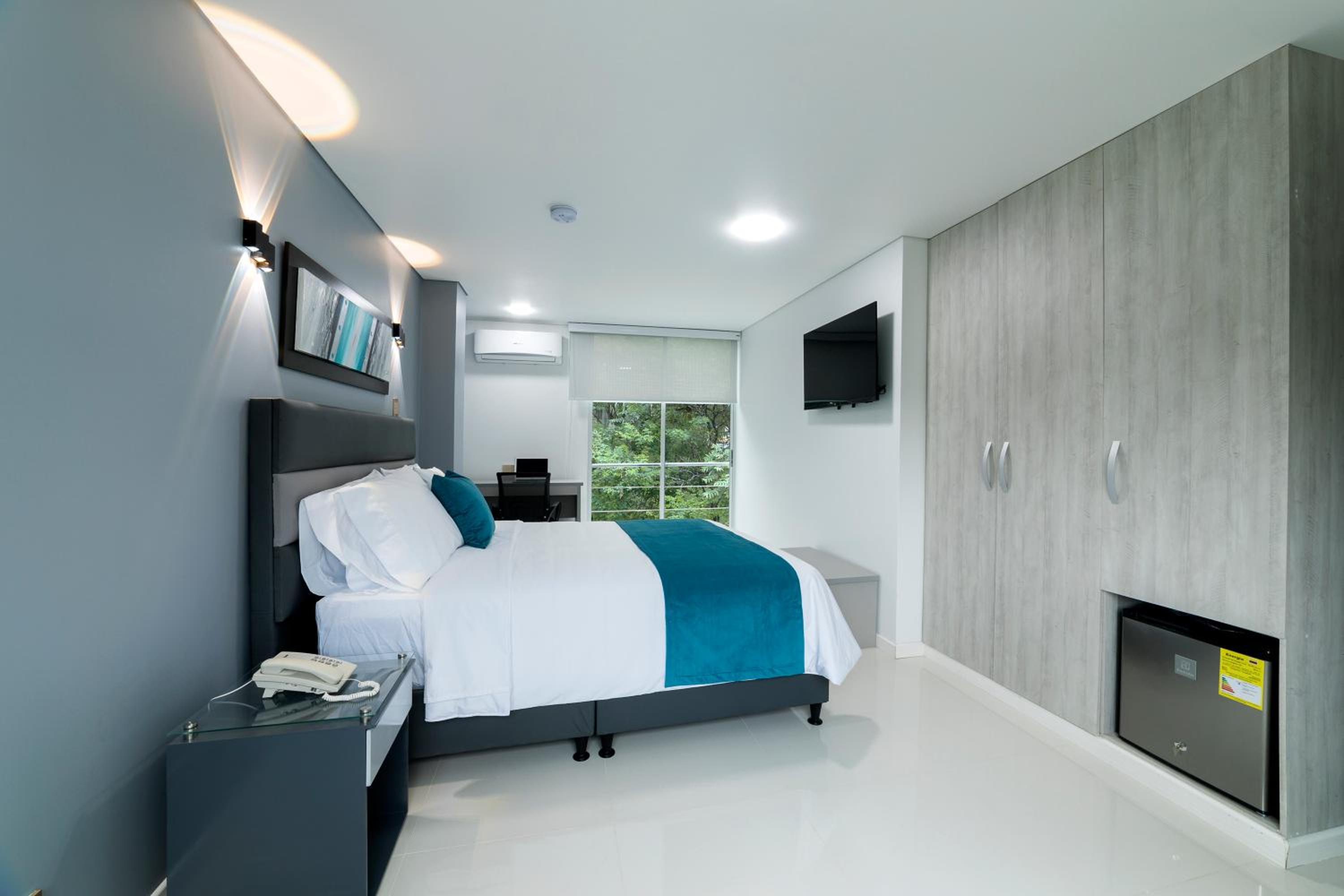 Deluxe Double Room with Extra Bed