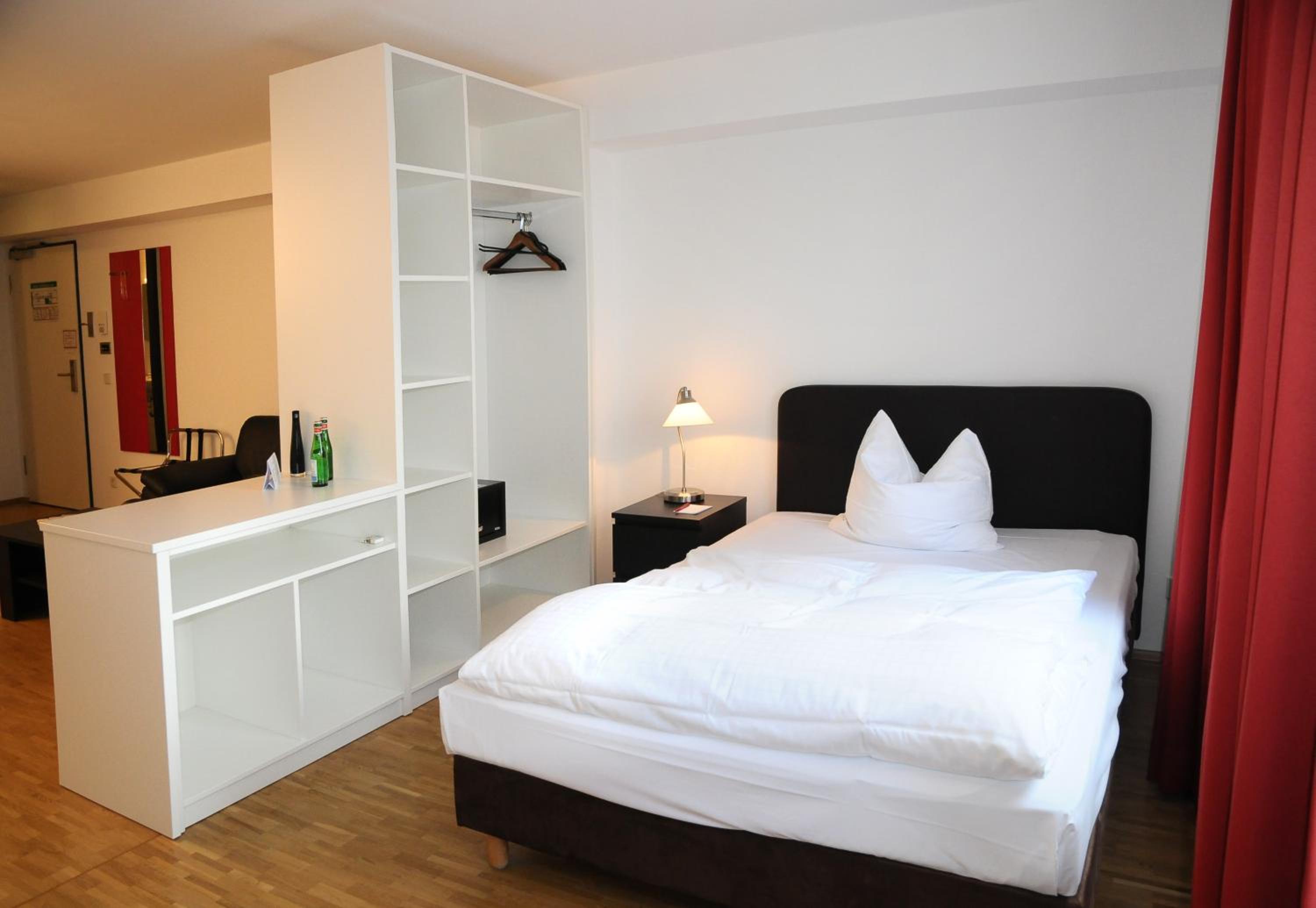 One-Bedroom Family Apartment photo 3