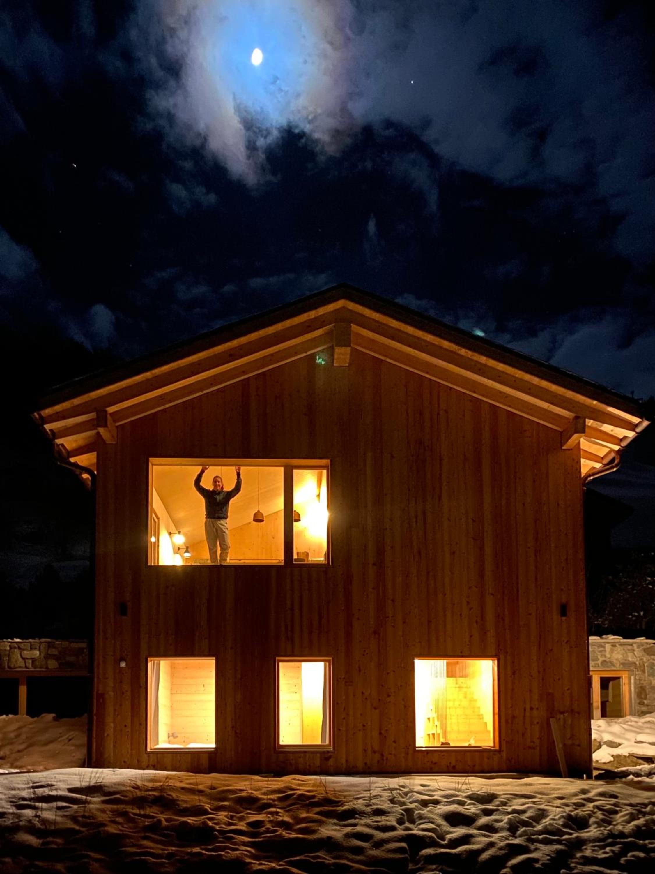 Three-Bedroom Chalet photo 2