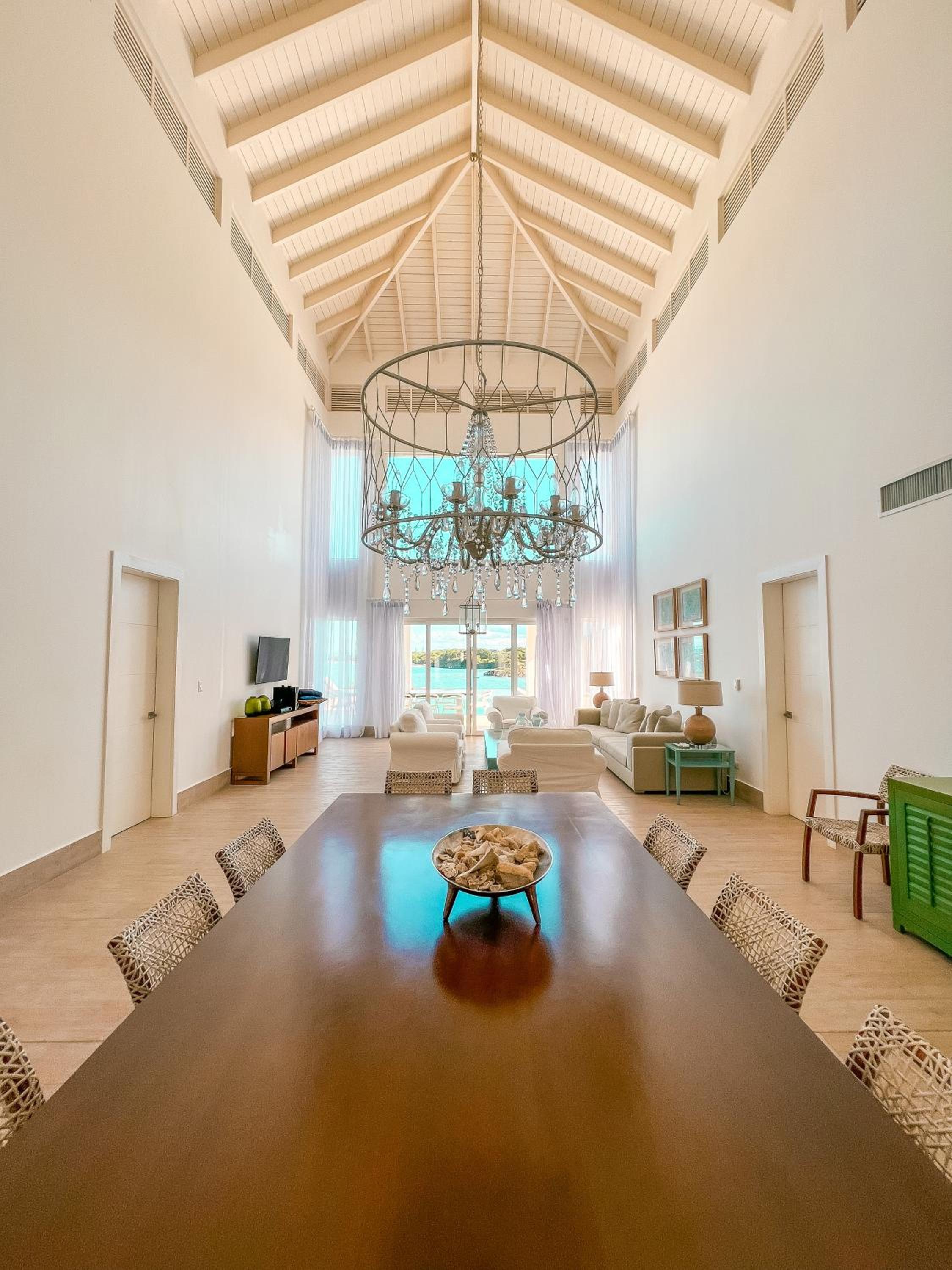 Pearl Six Bedroom Villa - Photo 1