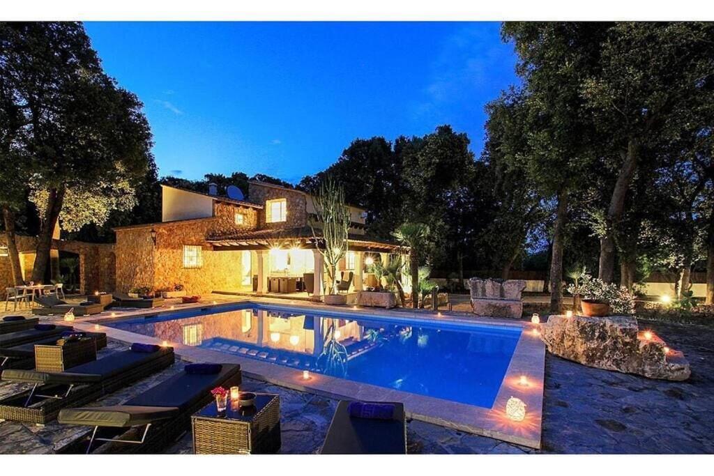 Villa with Private Pool photo 3