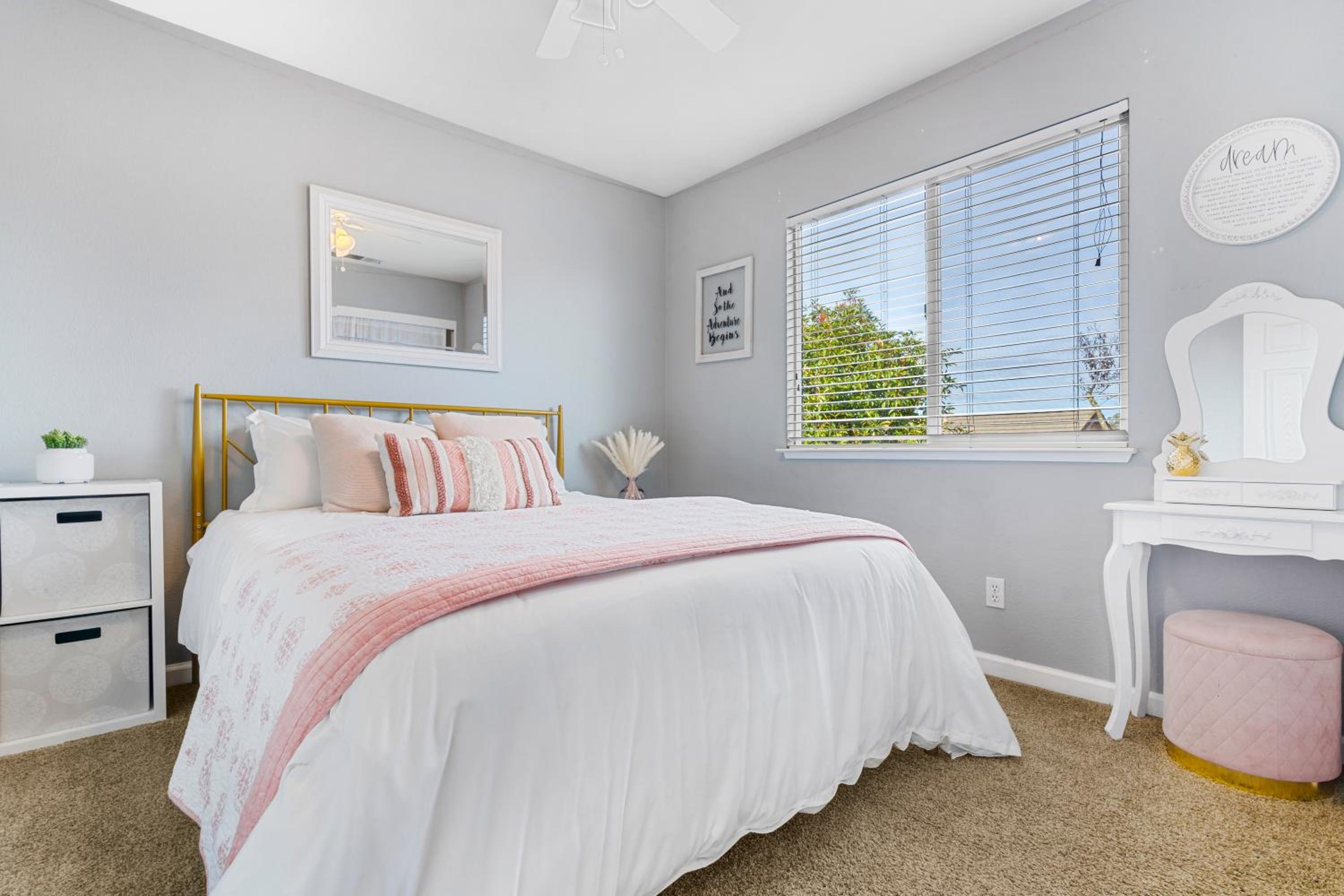 Four-Bedroom House photo 1