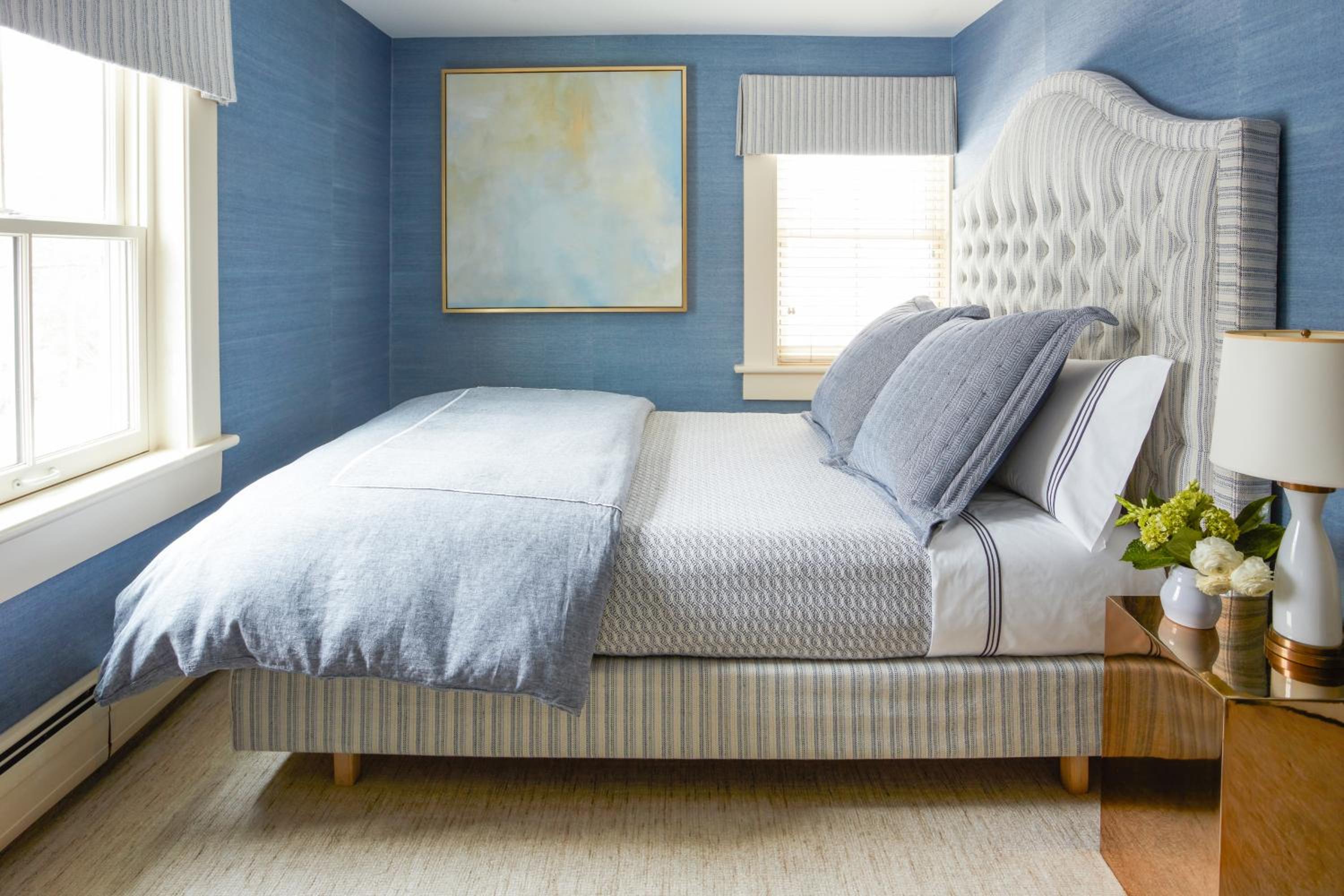 Queen Room photo 2