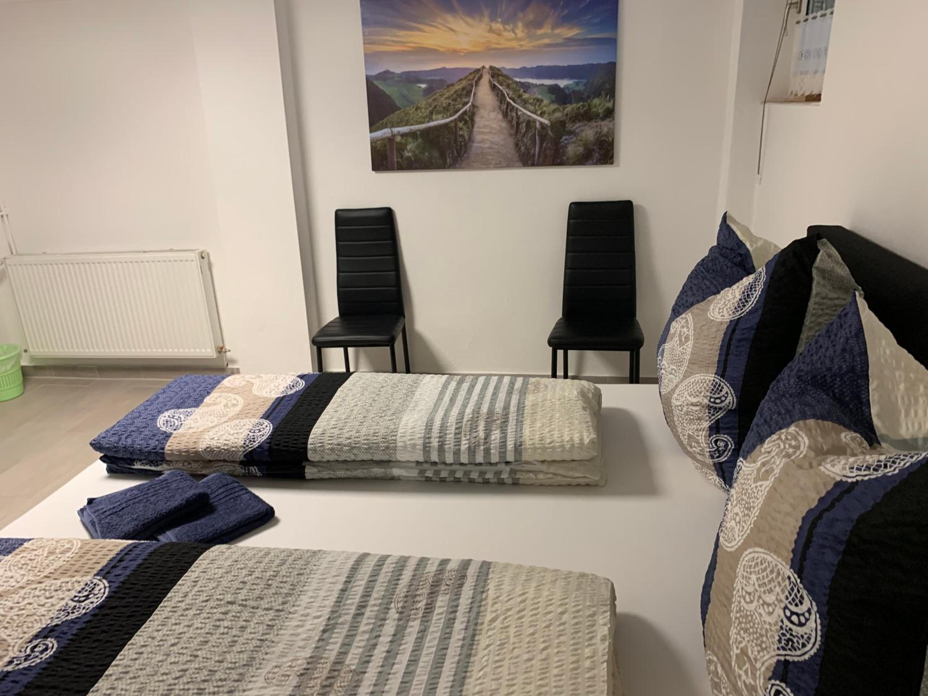 One-Bedroom Apartment - Photo 7