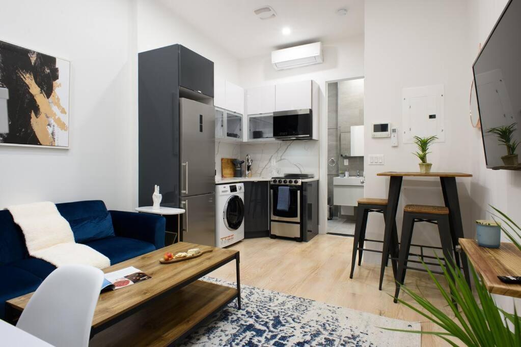 Apartment photo 2