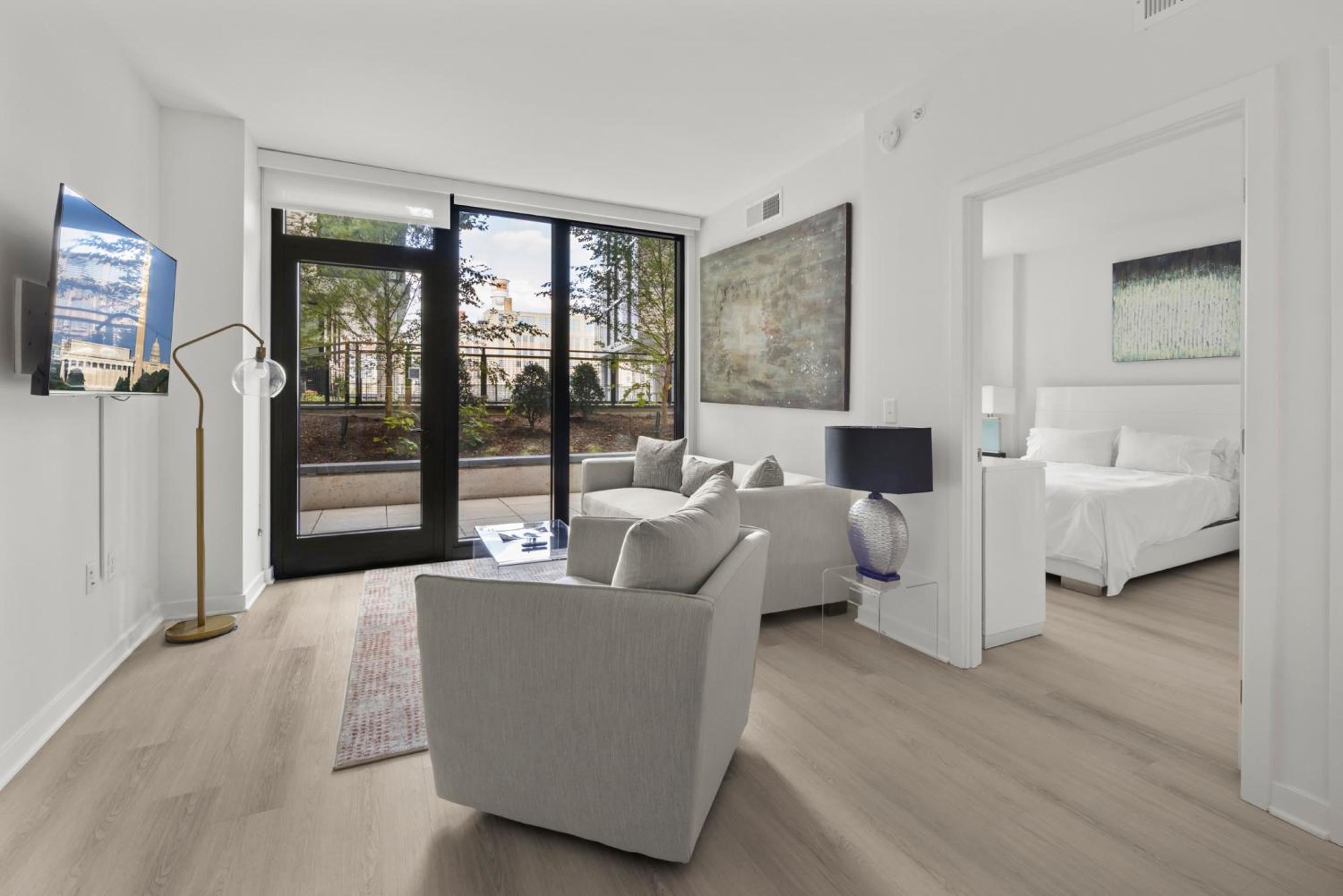 Deluxe One Bedroom with Balcony - Photo 1