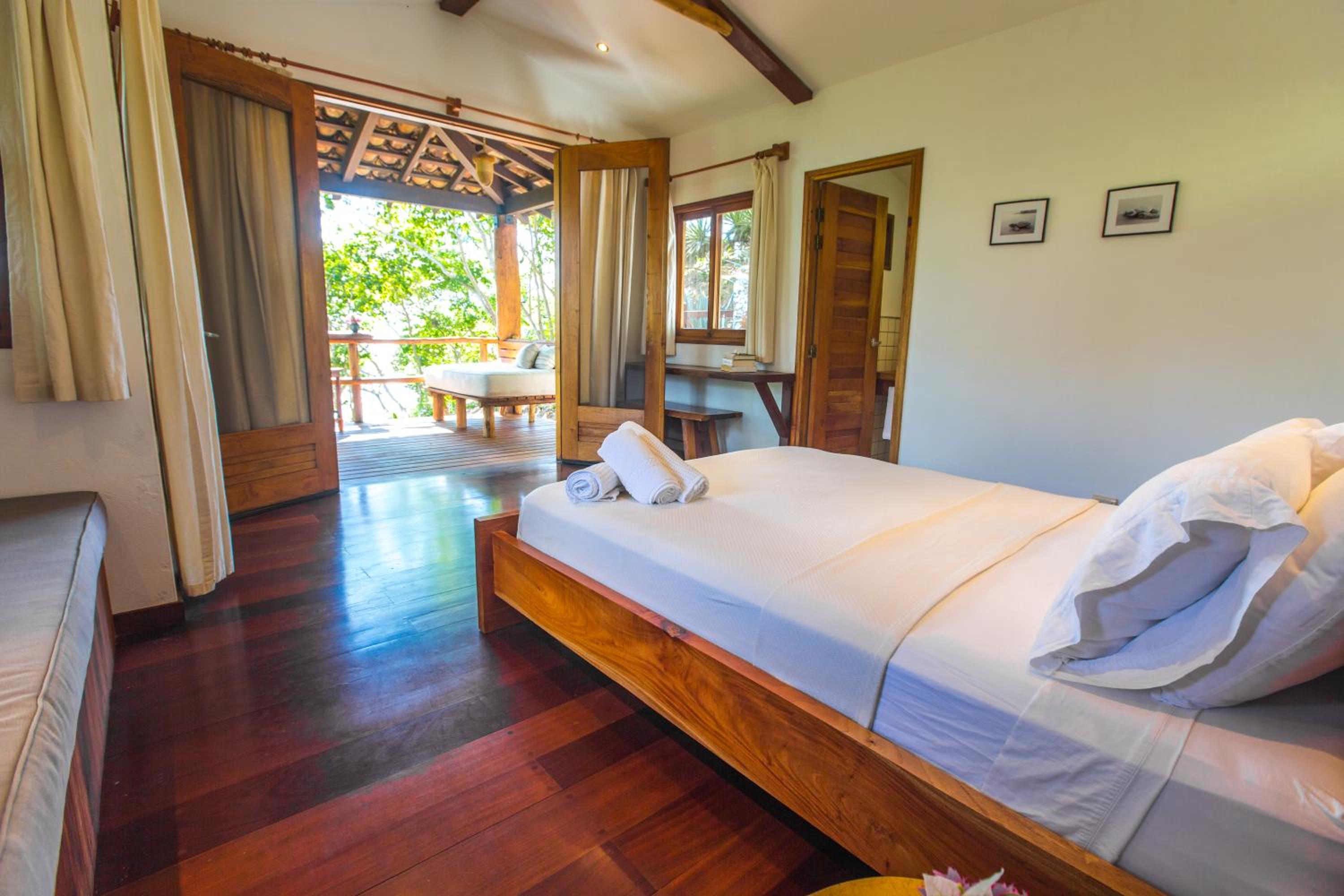 Deluxe Bungalow photo 1