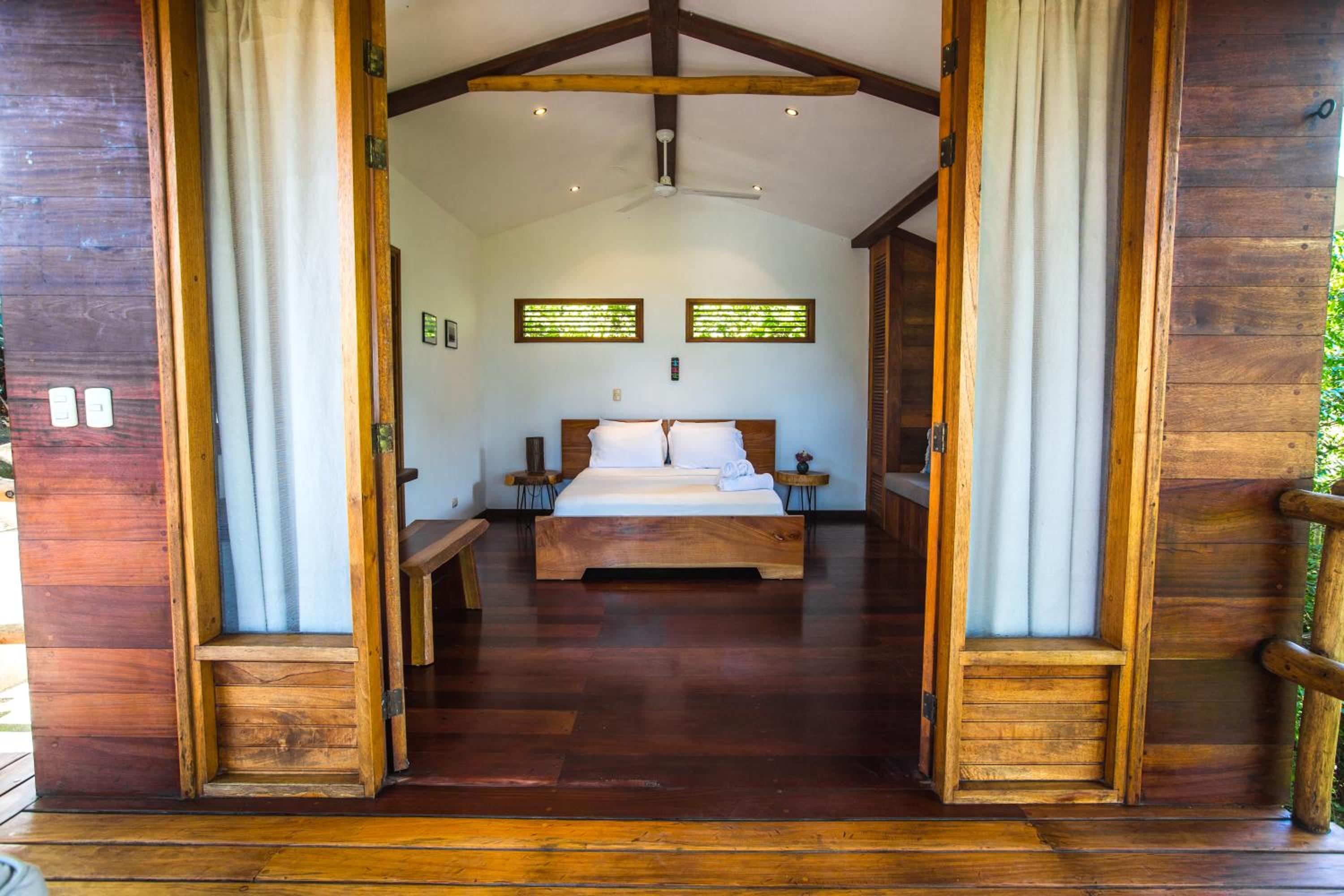 Bungalow with Sea View photo 2