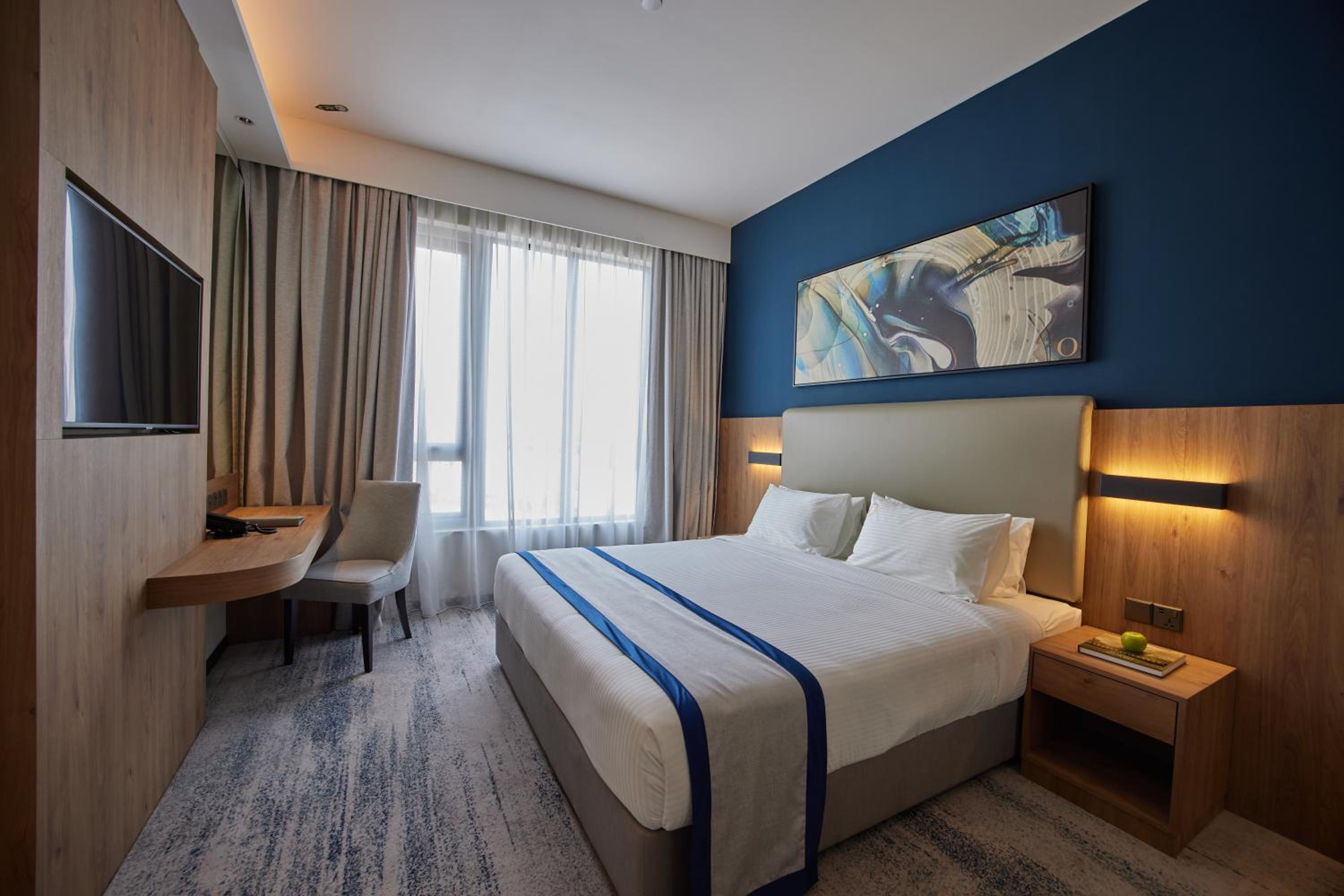 Superior King Room - Photo 7