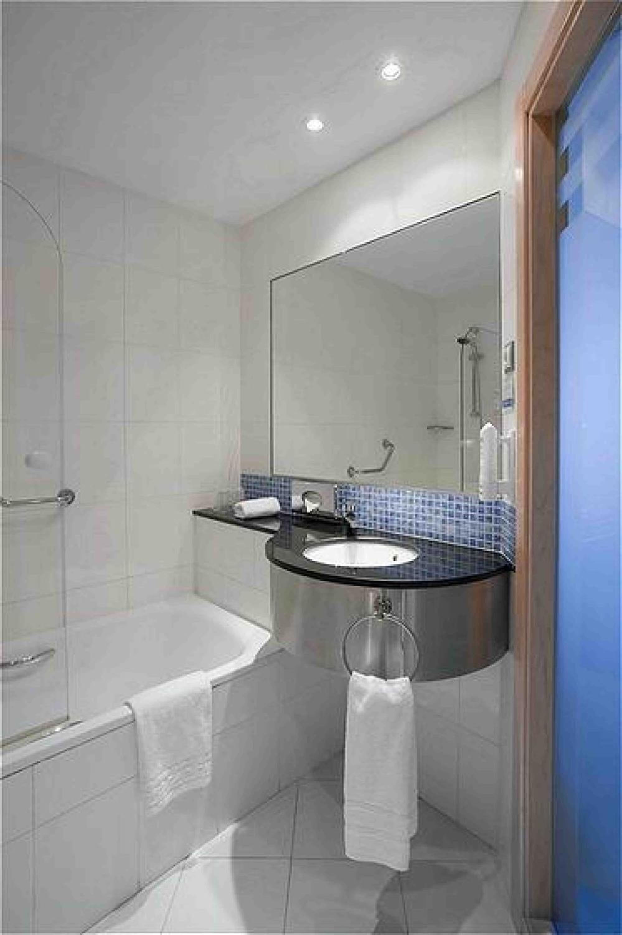 Standard Twin Room - Free Breakfast - Photo 6