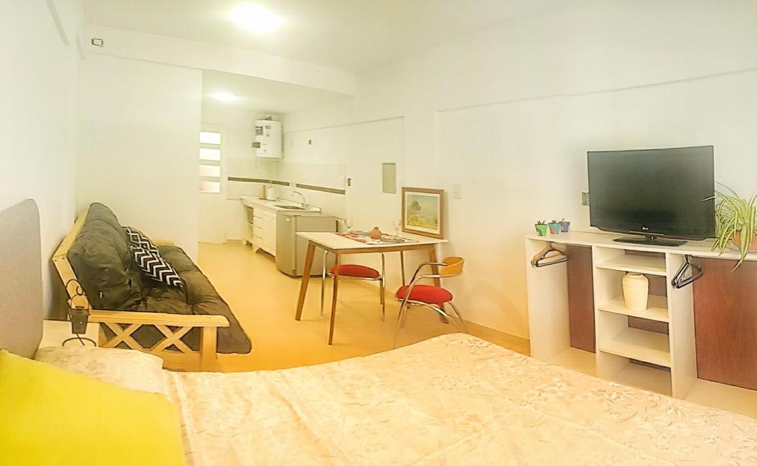 One-Bedroom Apartment photo 3