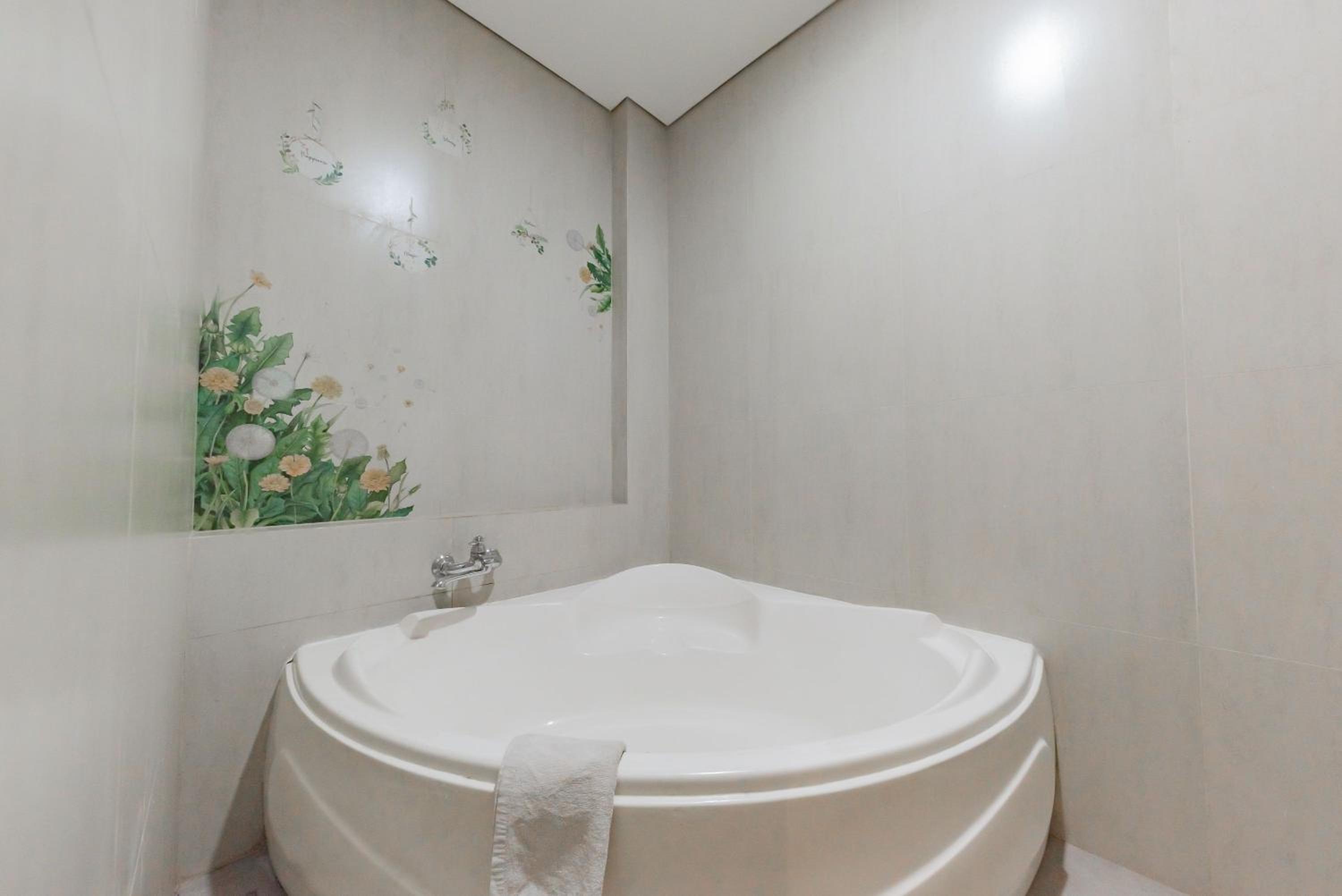 Suite - Photo 7