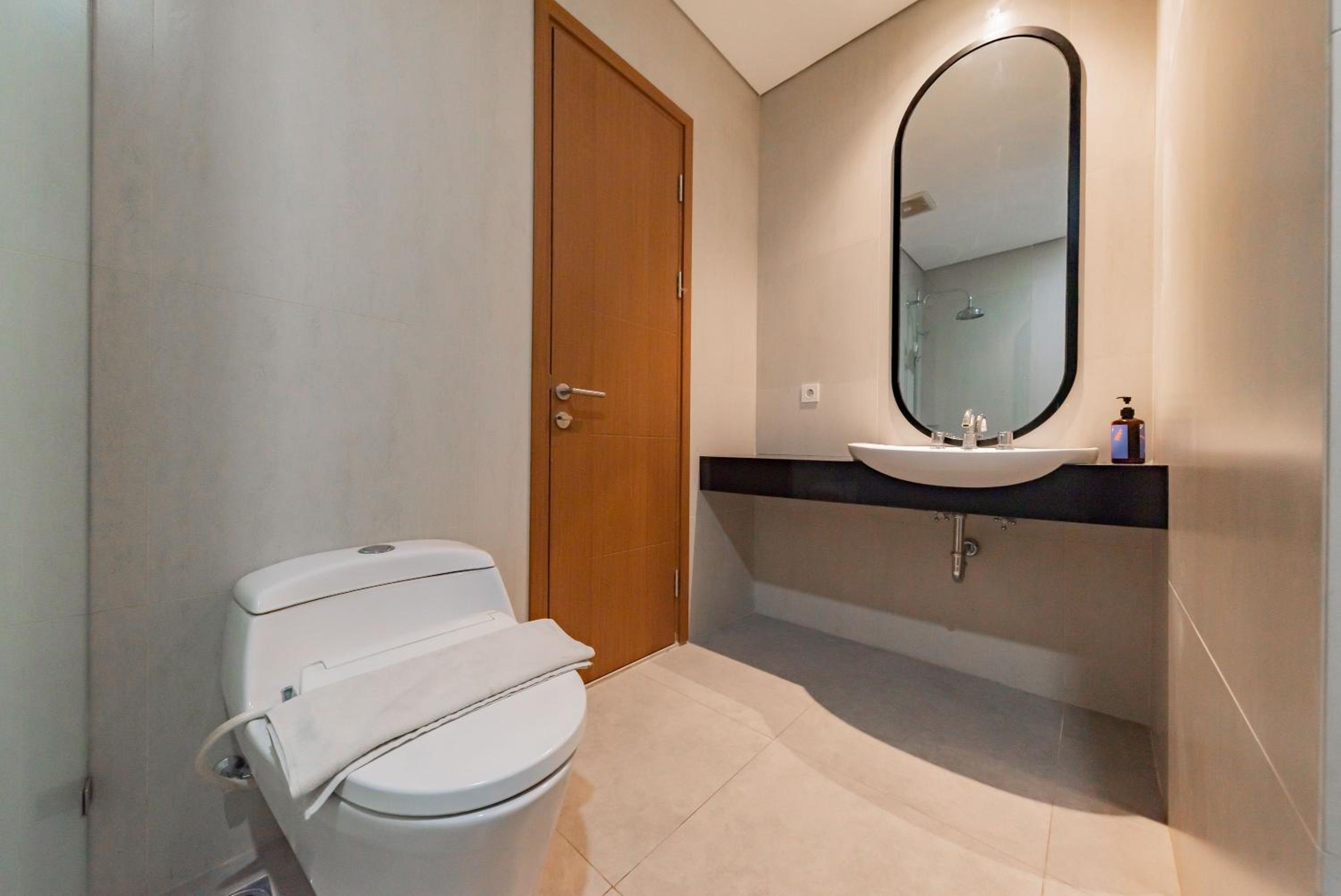 Suite - Photo 9