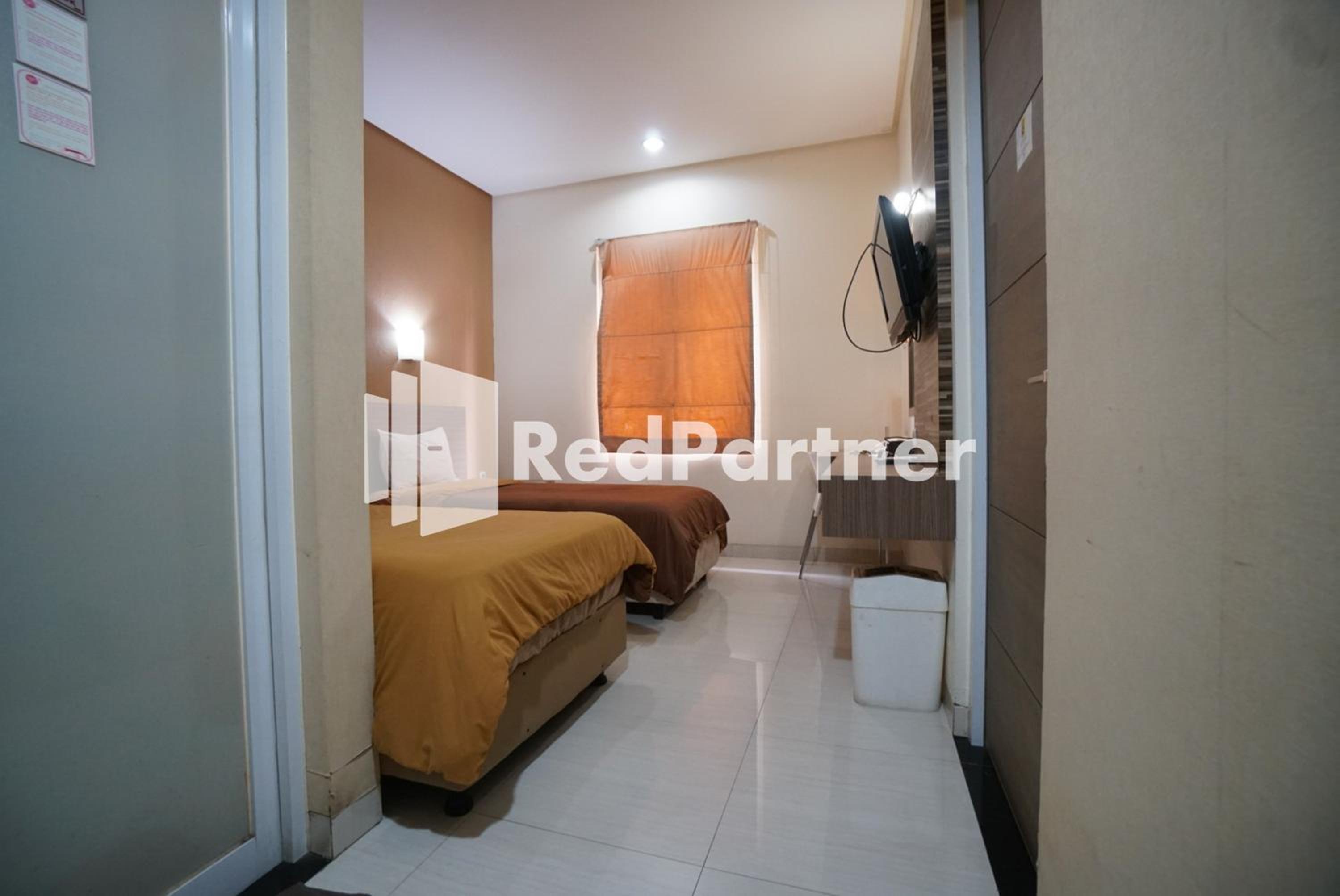Deluxe Twin Room photo 2