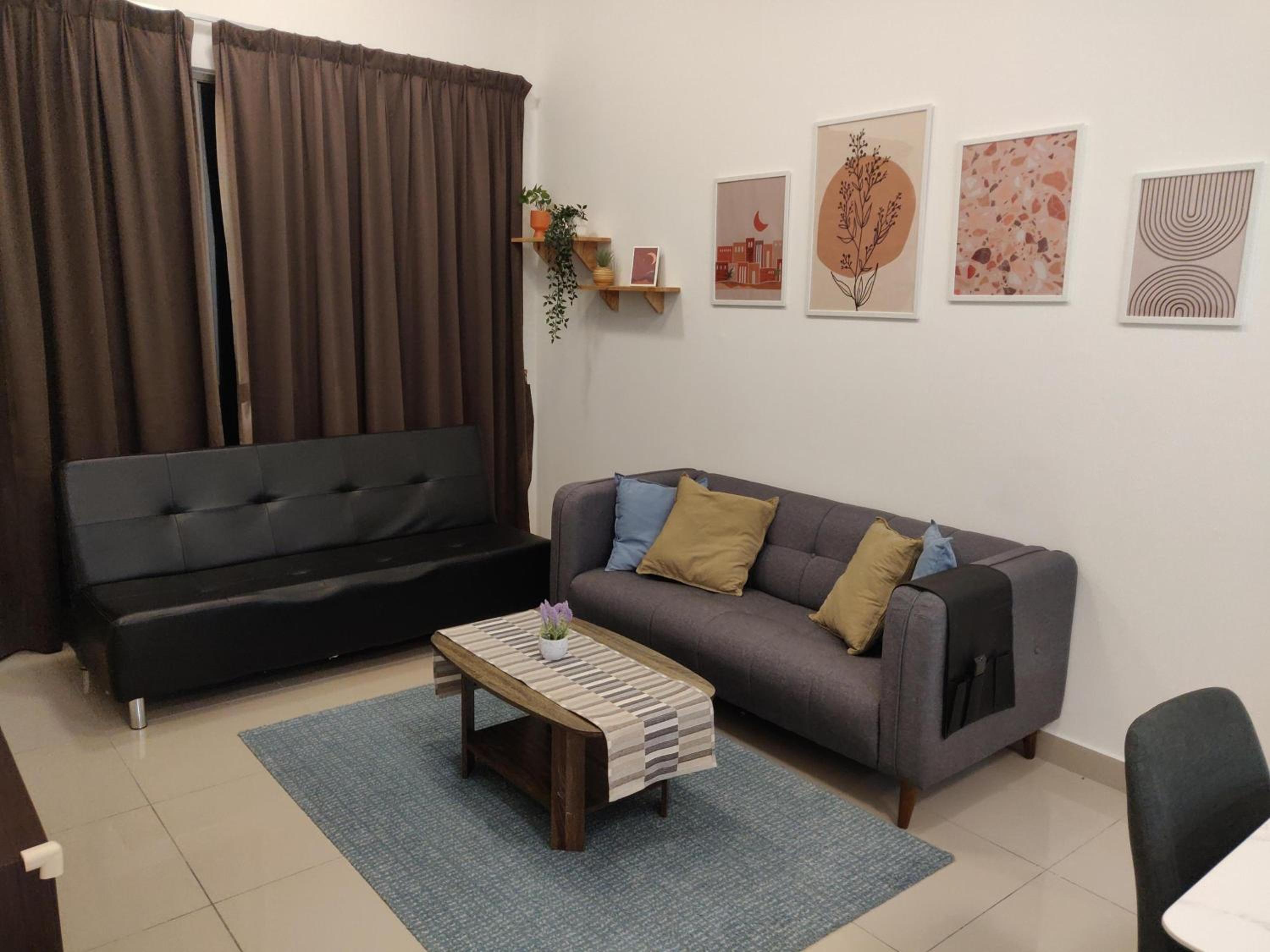 Three-Bedroom Apartment photo 3
