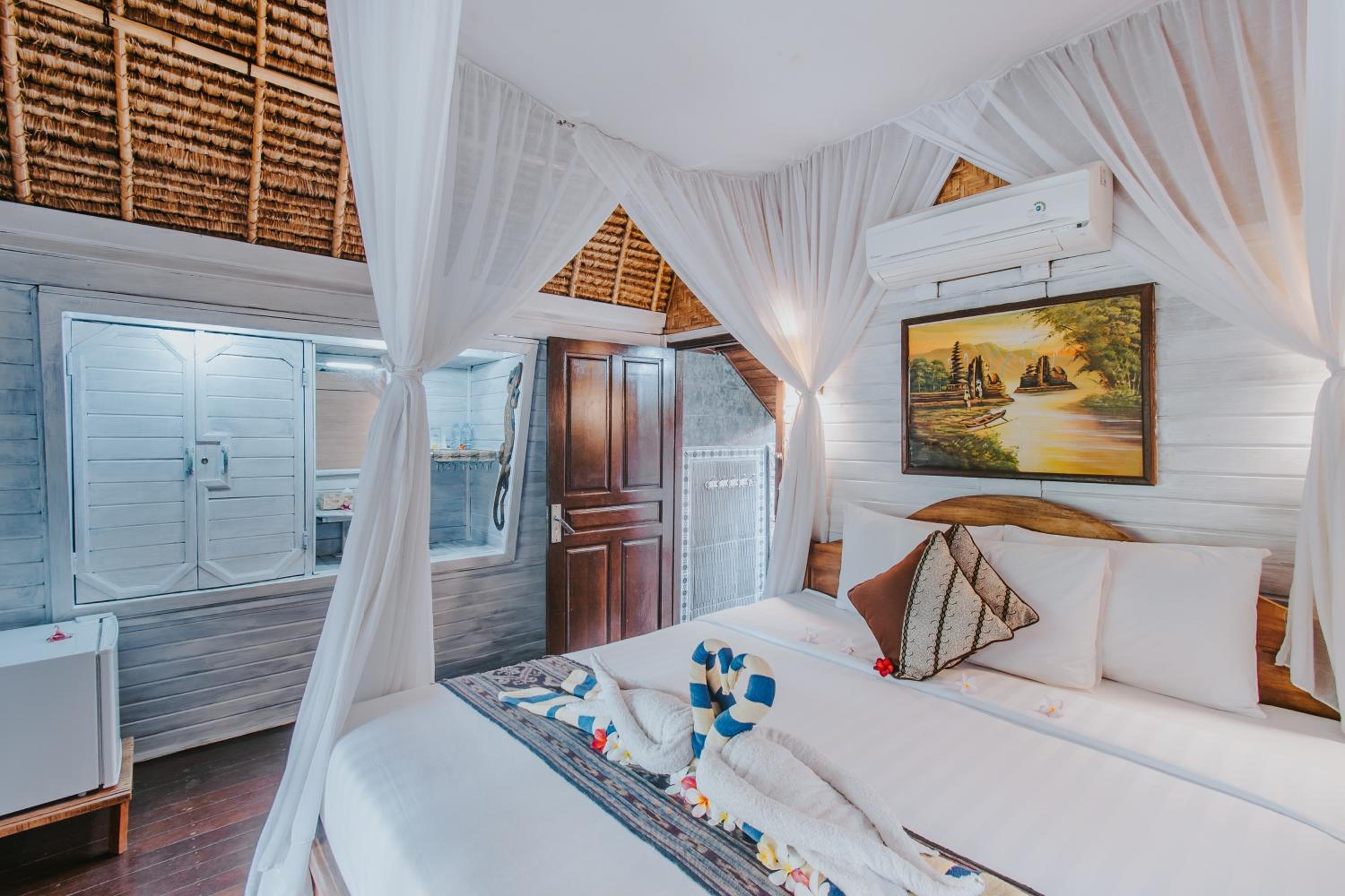 Deluxe Bungalow - Photo 1