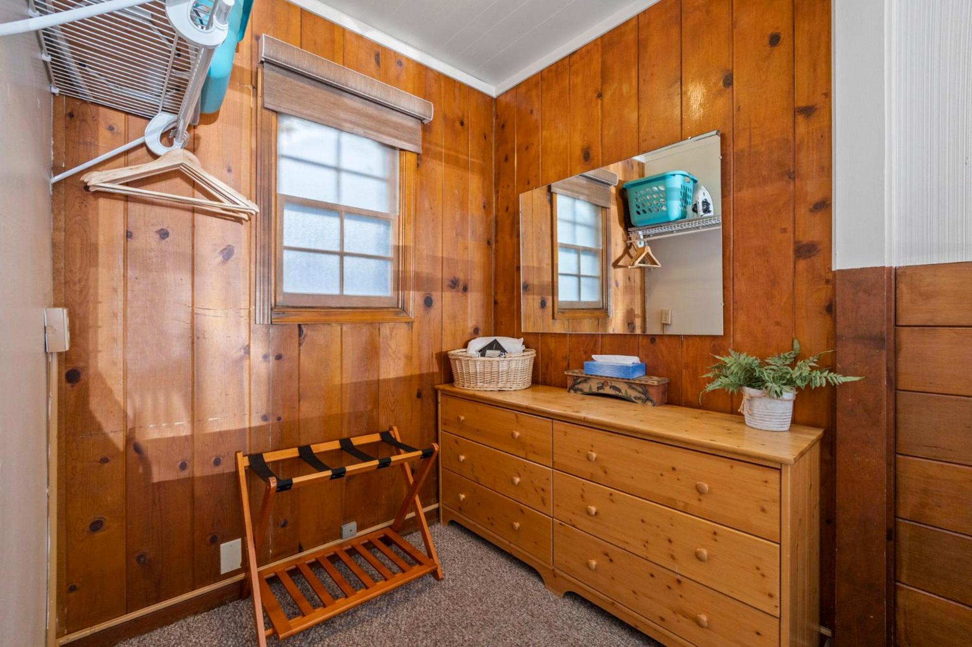 Classic Quadruple Room - Photo 10