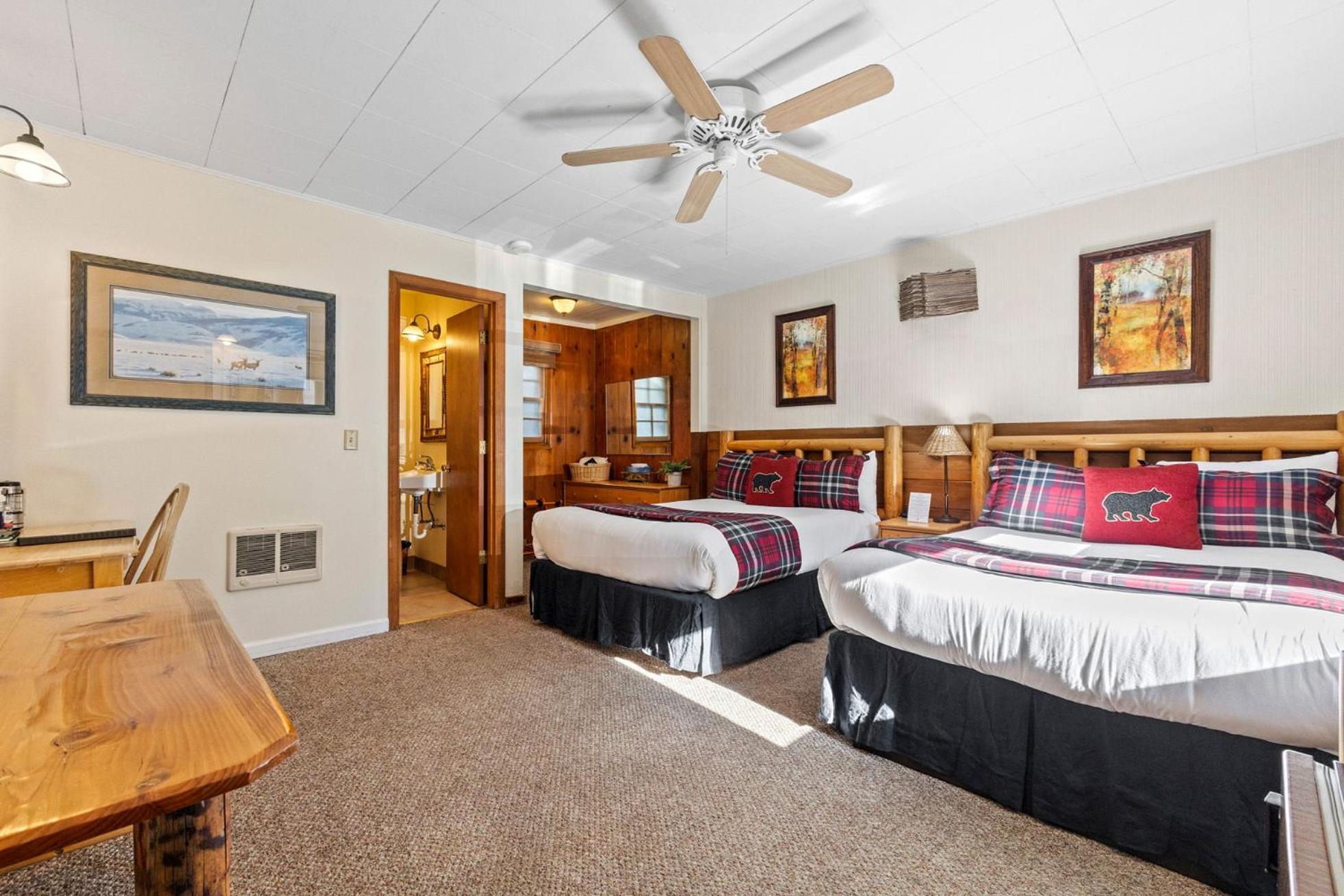 Classic Quadruple Room - Photo 8