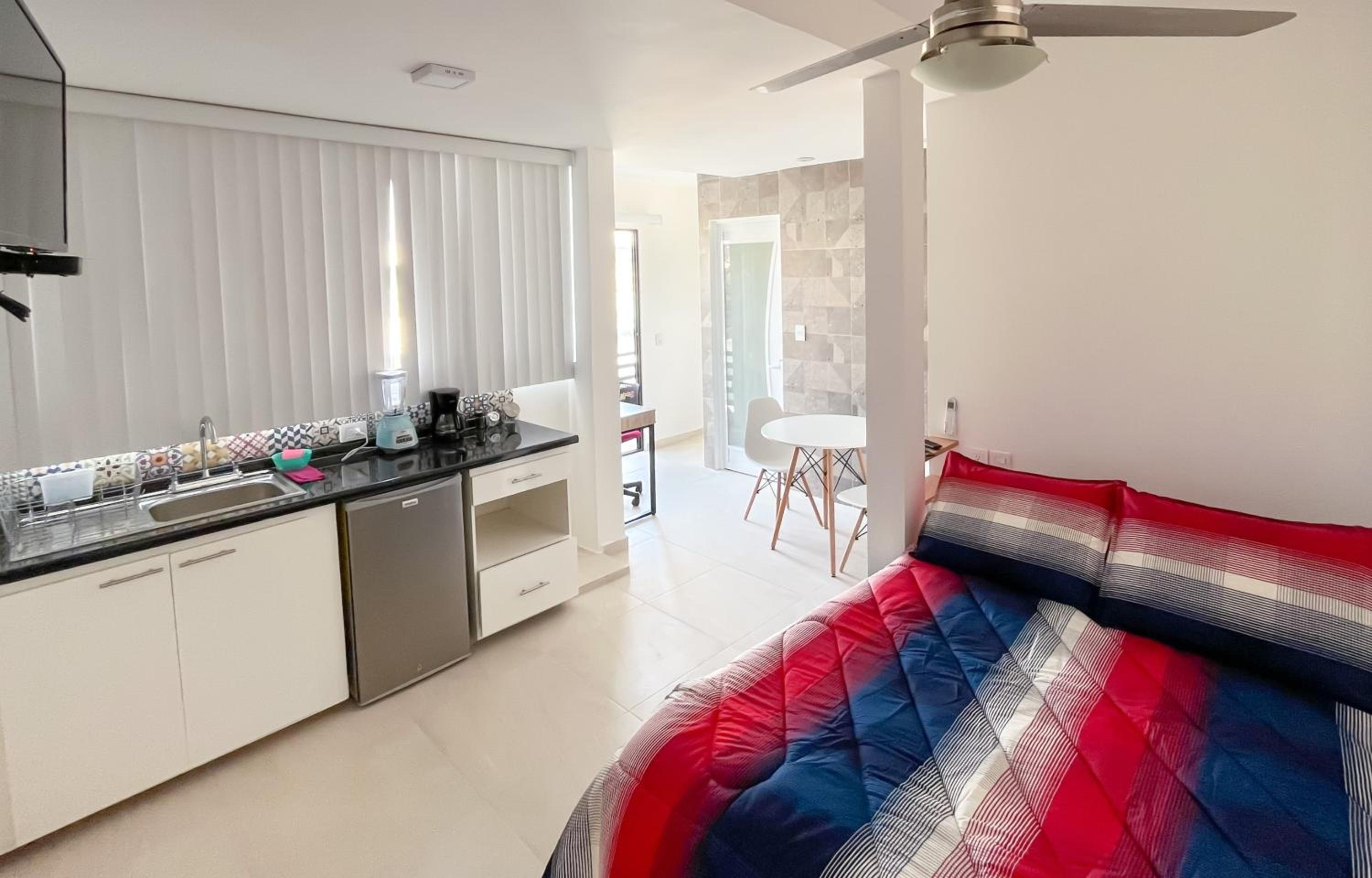 Standard Queen Room