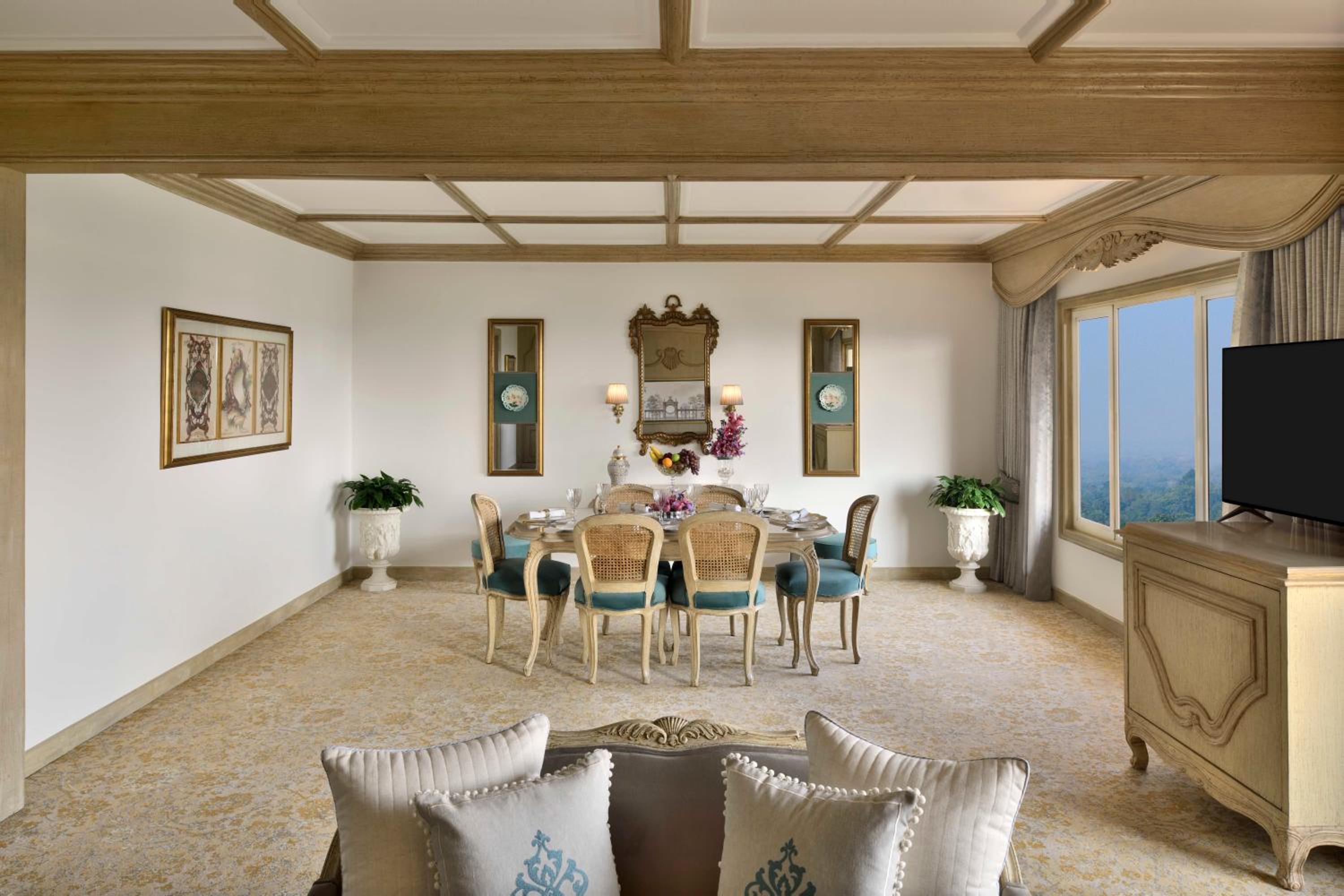 Signature Suite – Versailles with one way airport transfer and access to club lounge Signature Suite – Versailles with one way airport transfer and access to club lounge