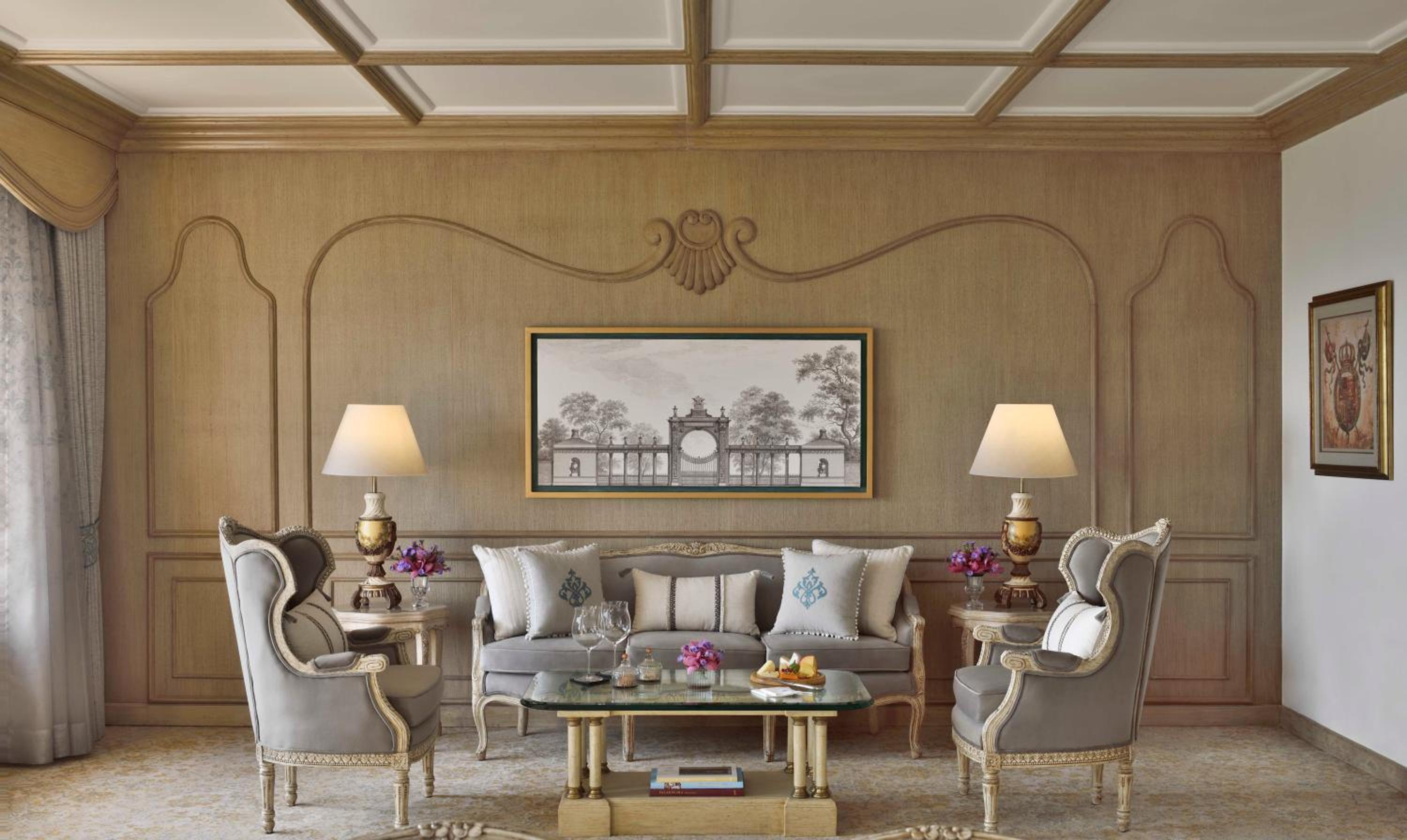 Signature Suite - Versailles with one way airport transfer and access to club lounge thumbnail 5