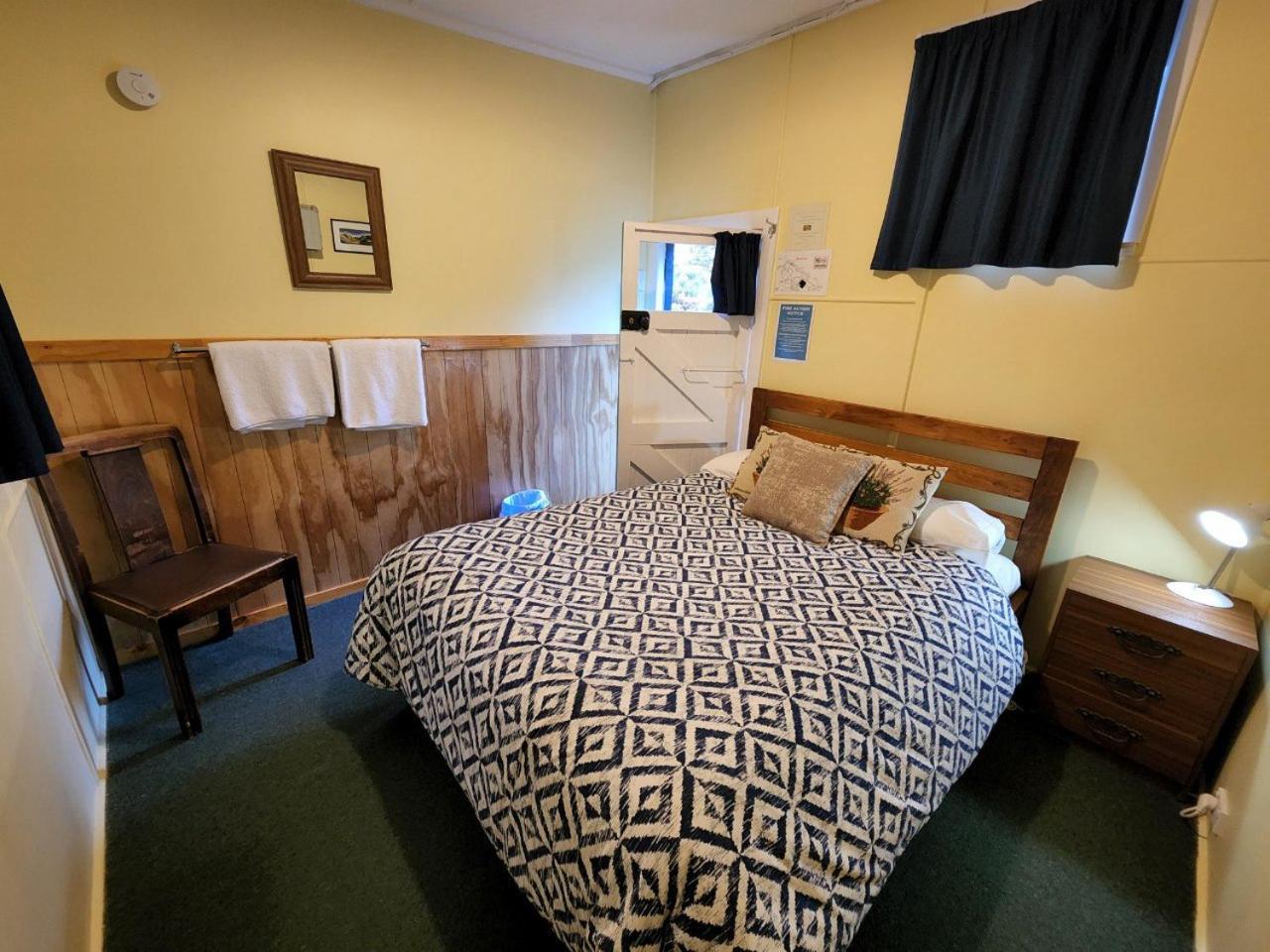 Budget Double Room - Photo 1