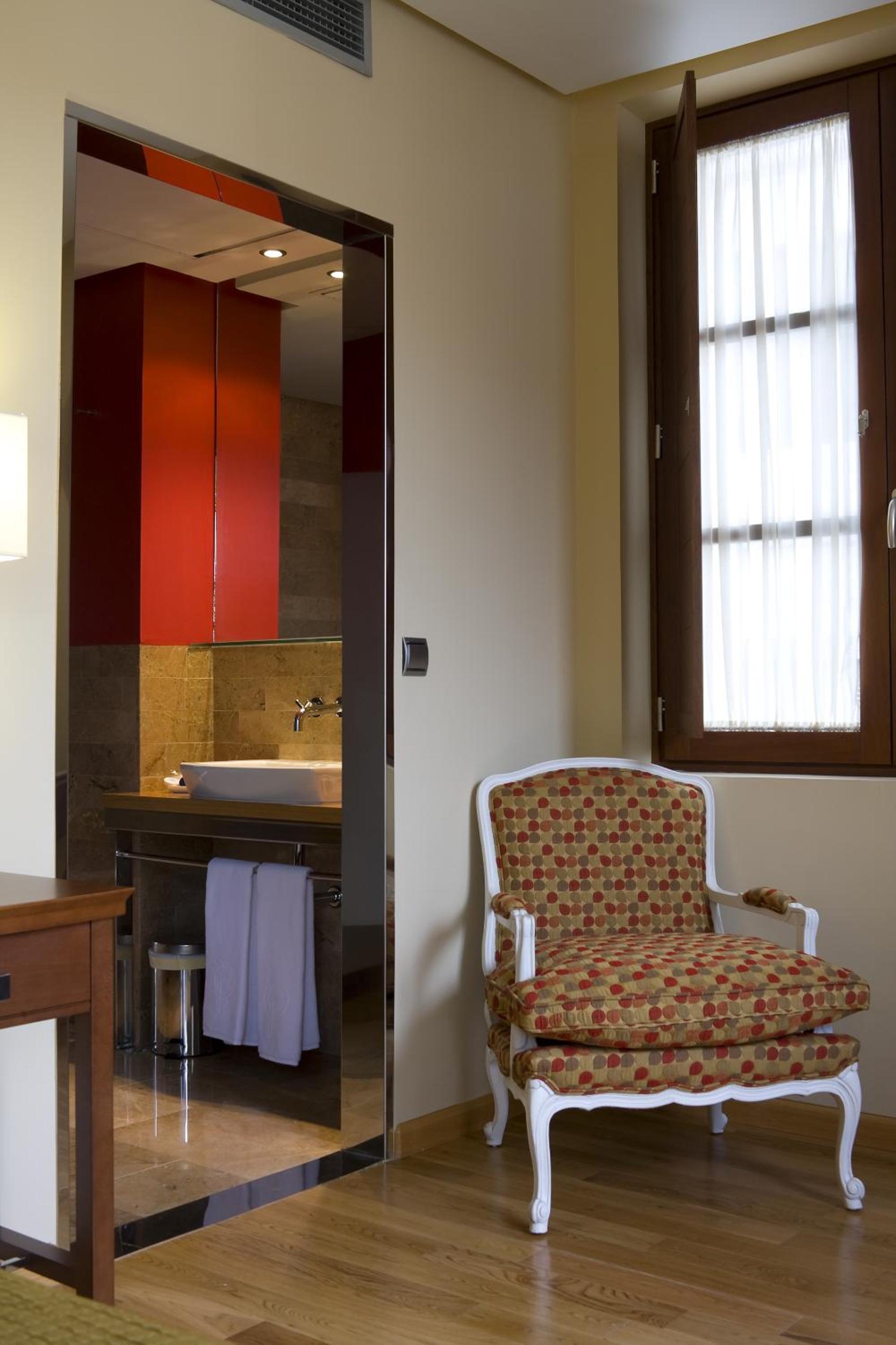 Superior Double Room - Photo 2