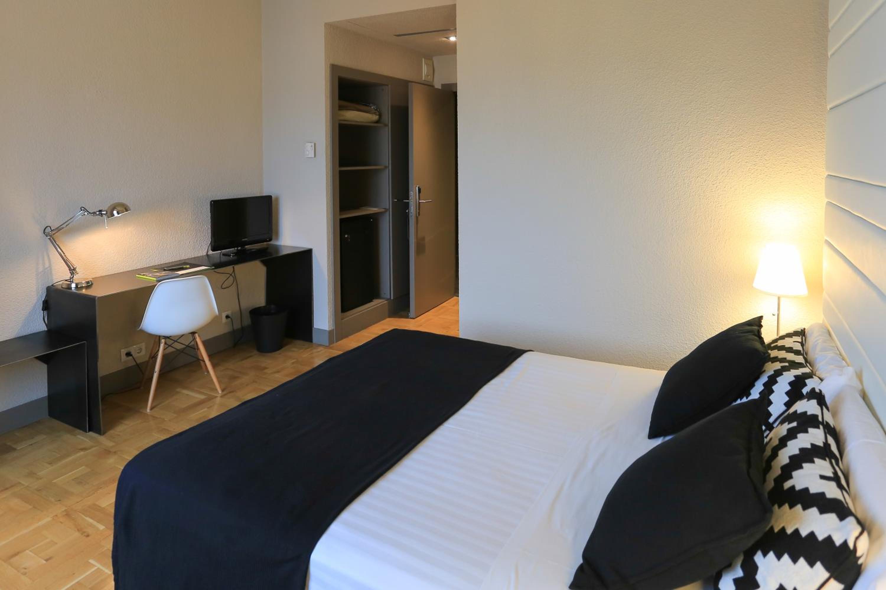 Economy Double Room - Photo 1