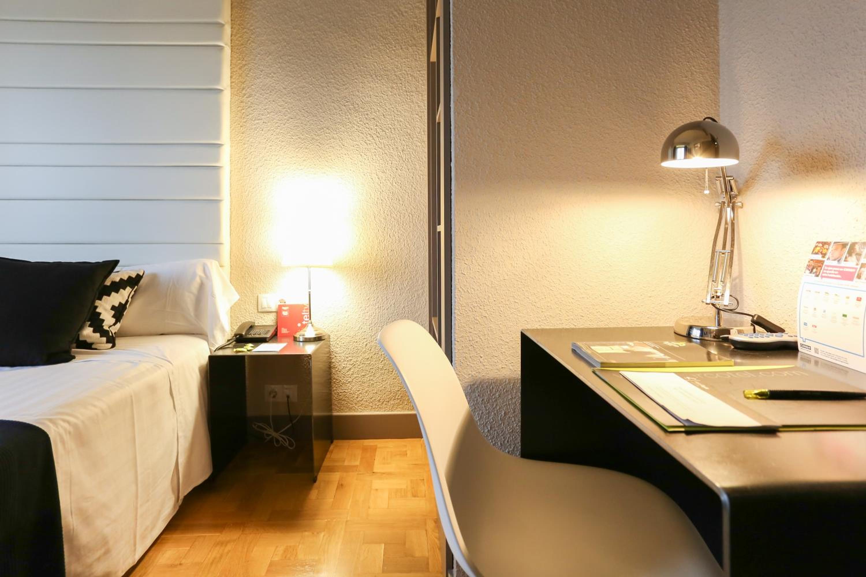 Economy Double Room - Photo 2