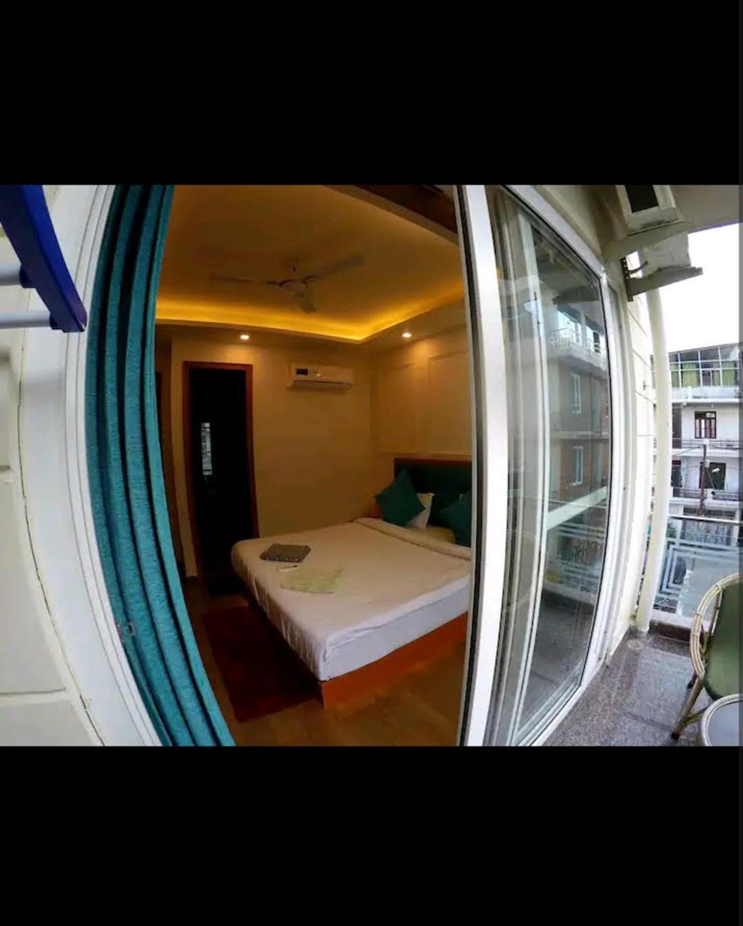 Deluxe Room - Photo 2