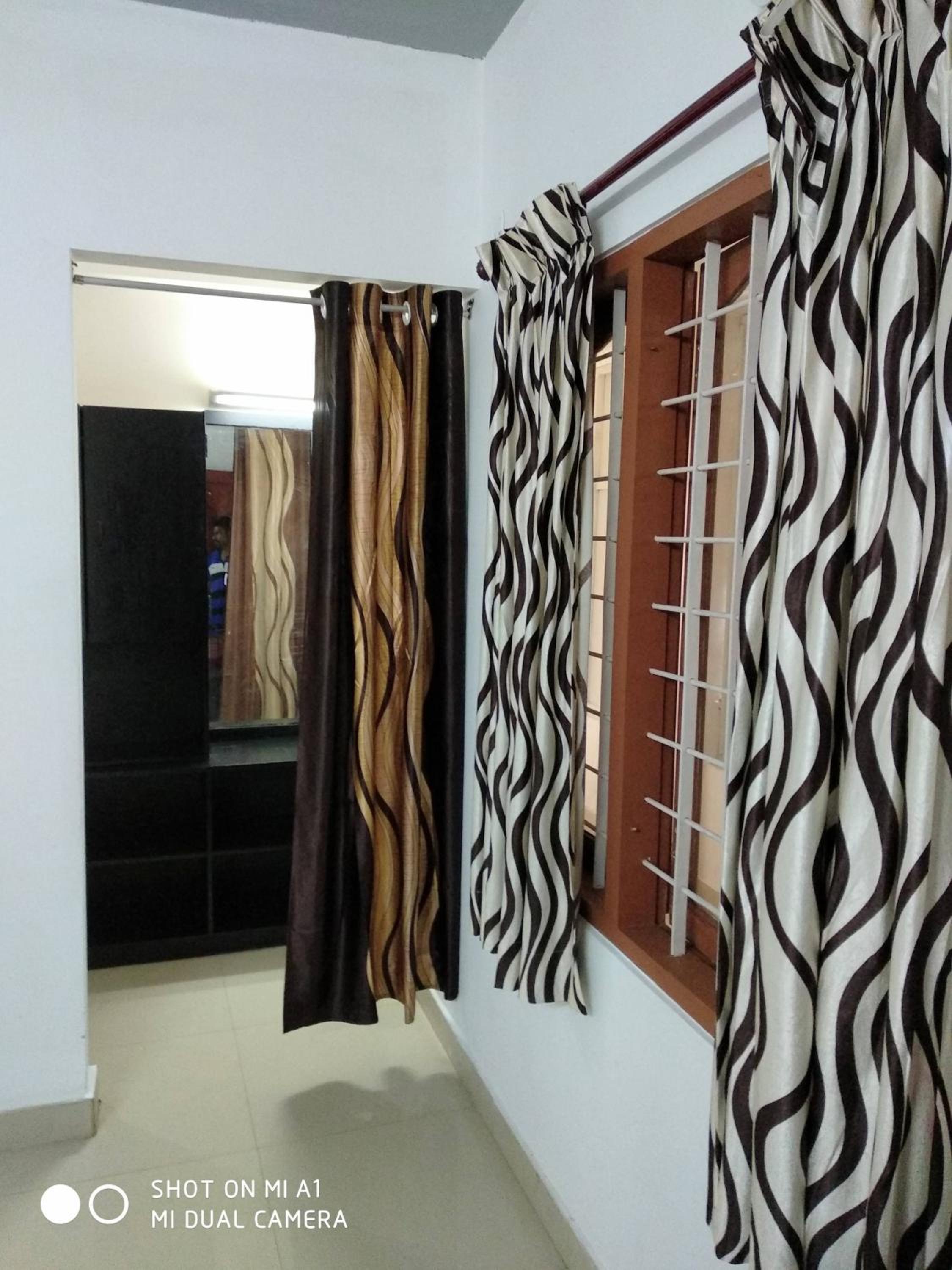 Economy Double Room photo 3