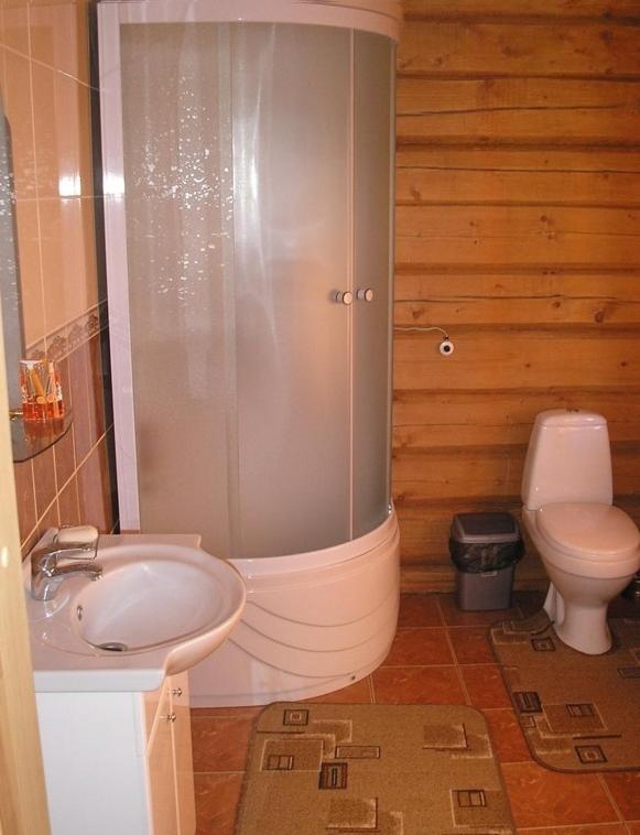 Five-Bedroom House - Photo 6
