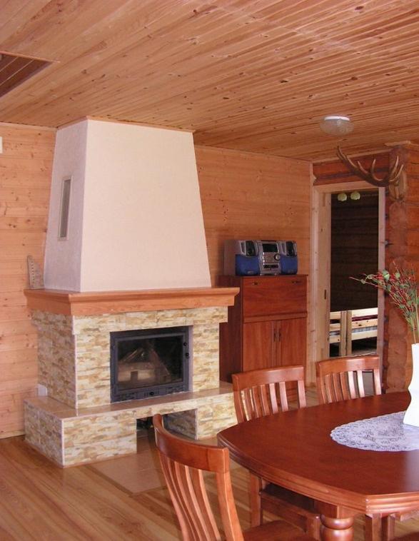 Five-Bedroom House - Photo 5