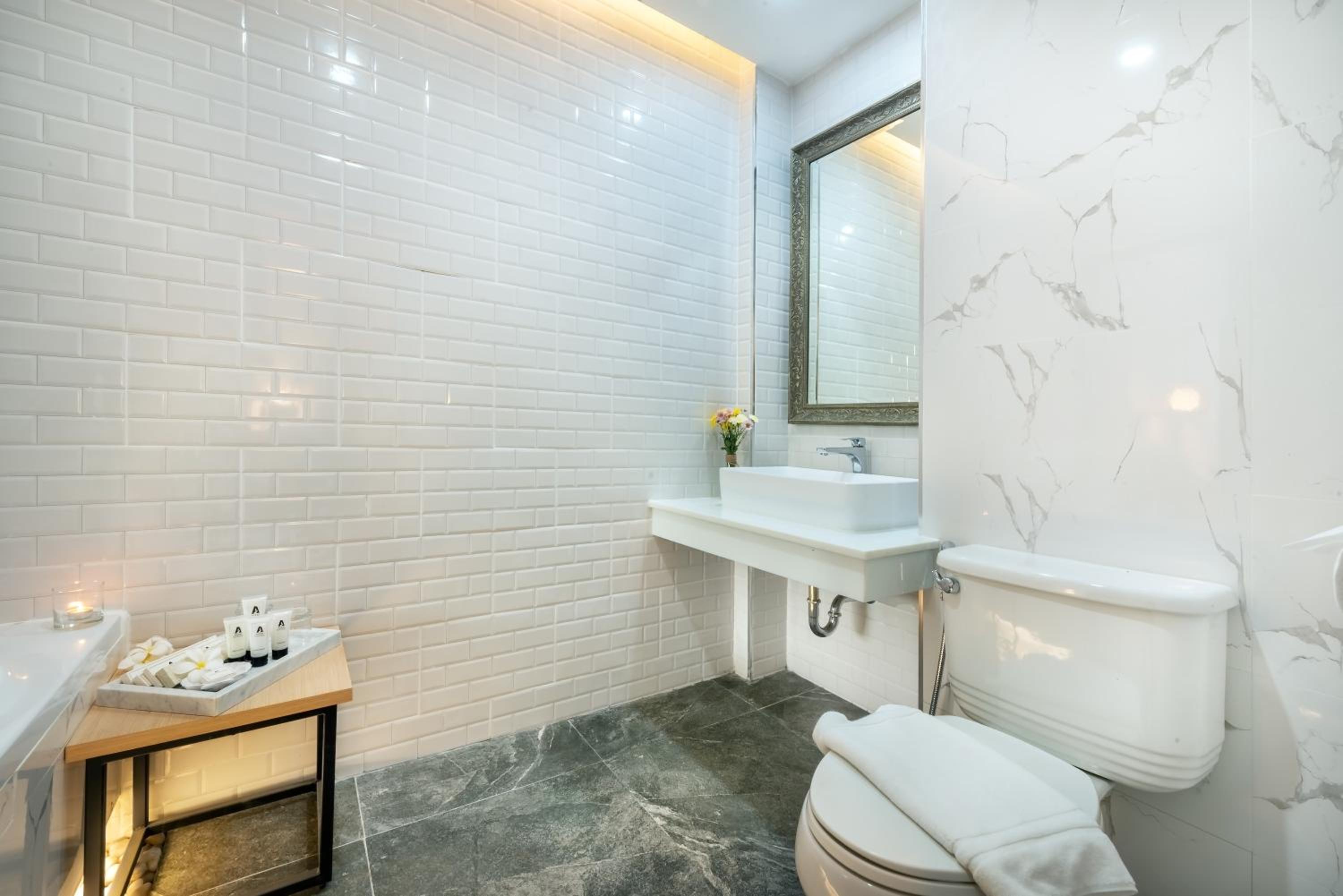 Deluxe Double Room with Pool Access photo 2