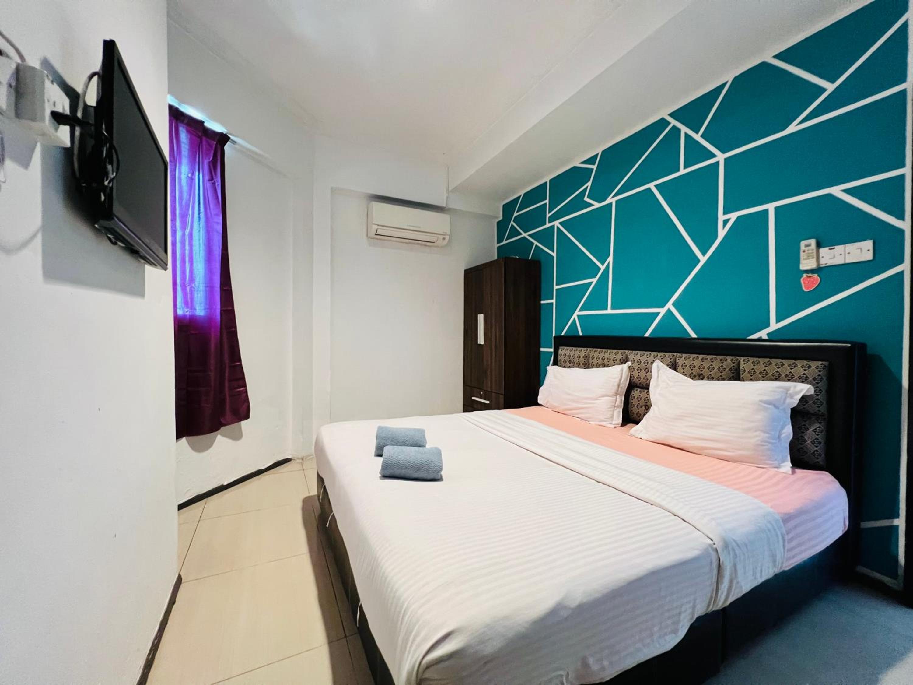 Deluxe King Room photo 2