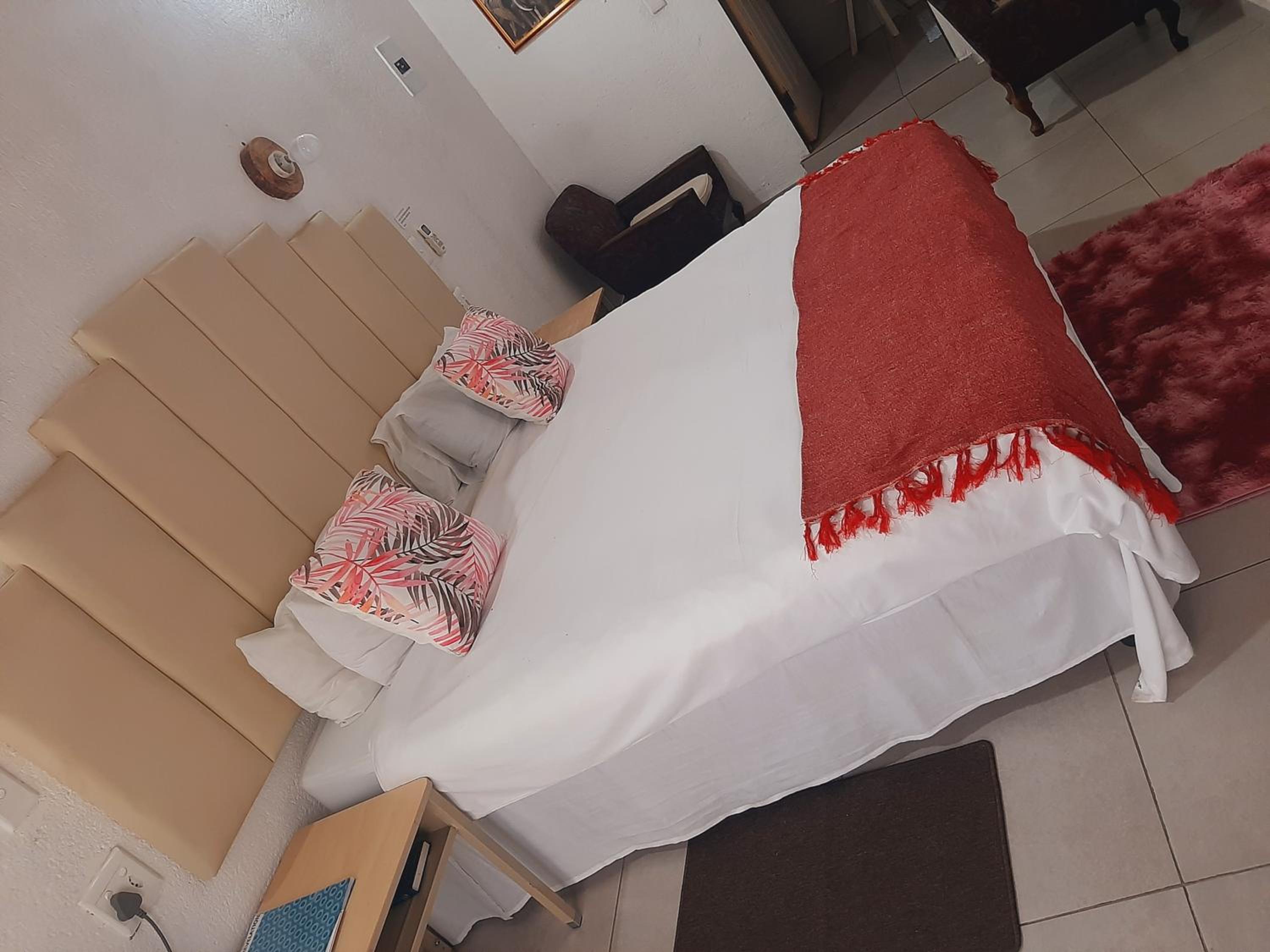 Standard Double Or Twin Room photo 3