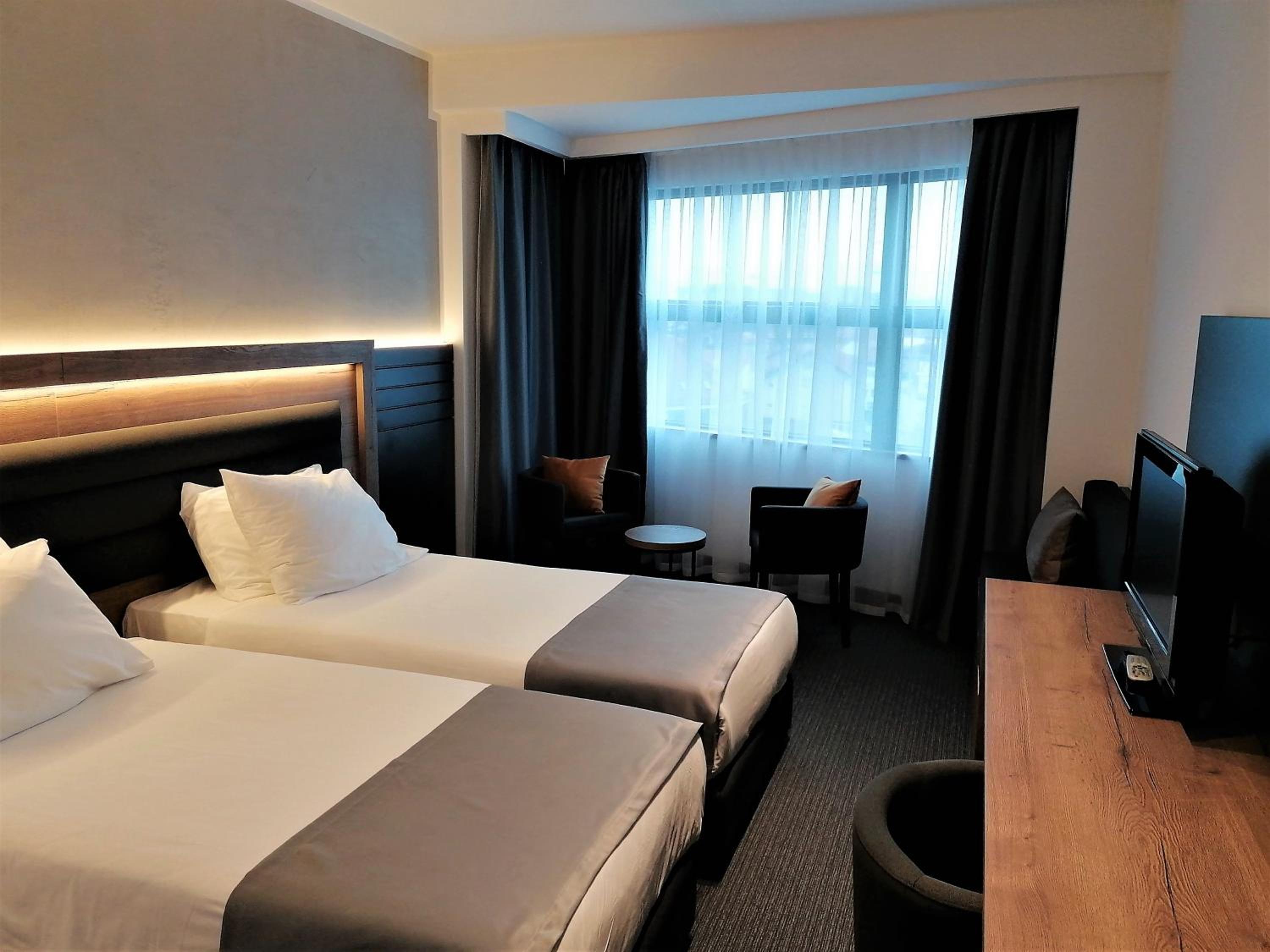Comfort Double or Twin Room - Photo 1