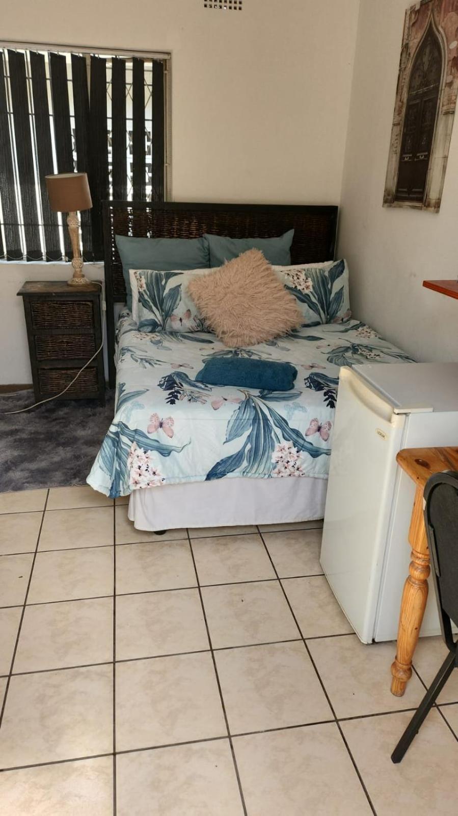 Budget Double Room photo 1