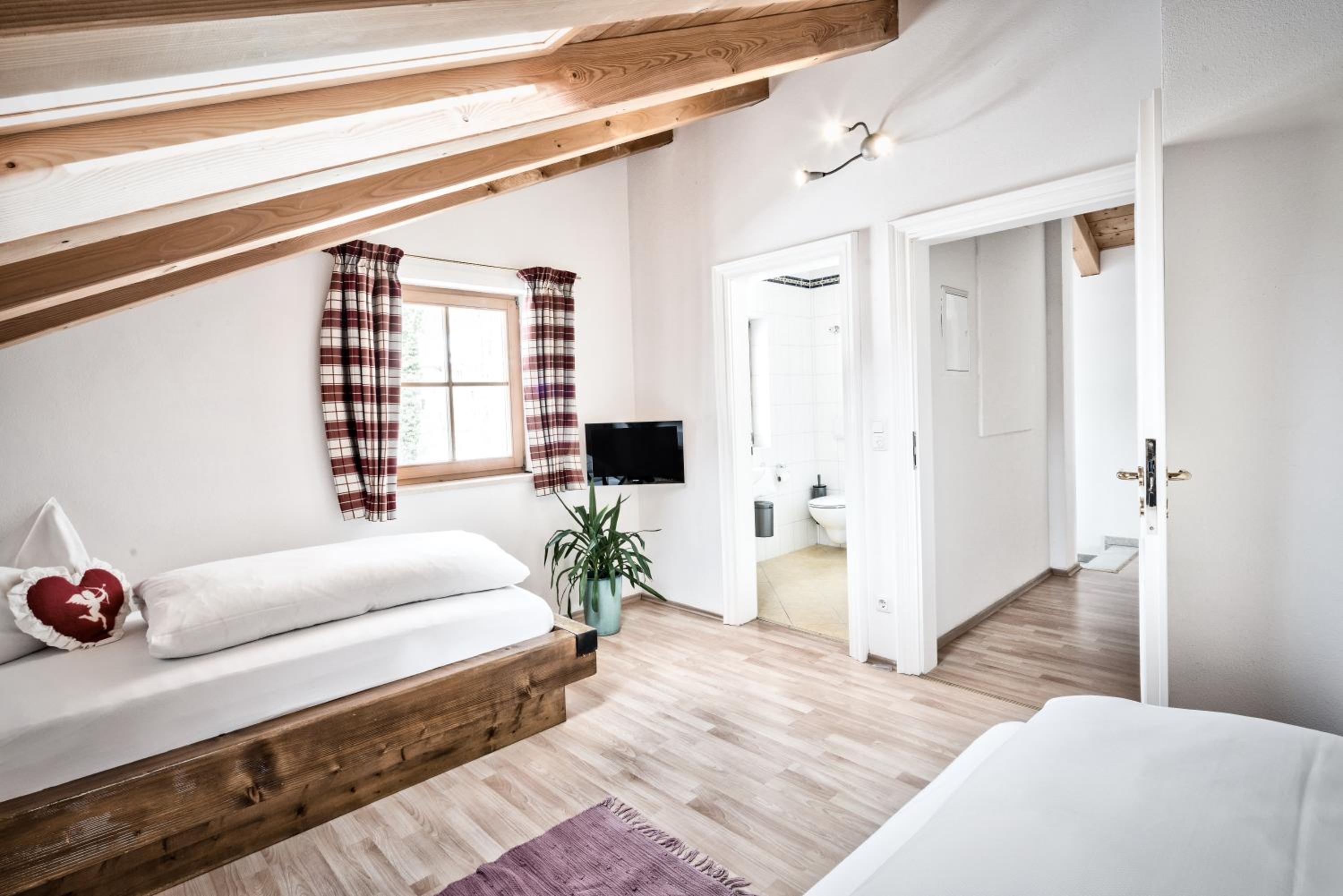 Double Room photo 3