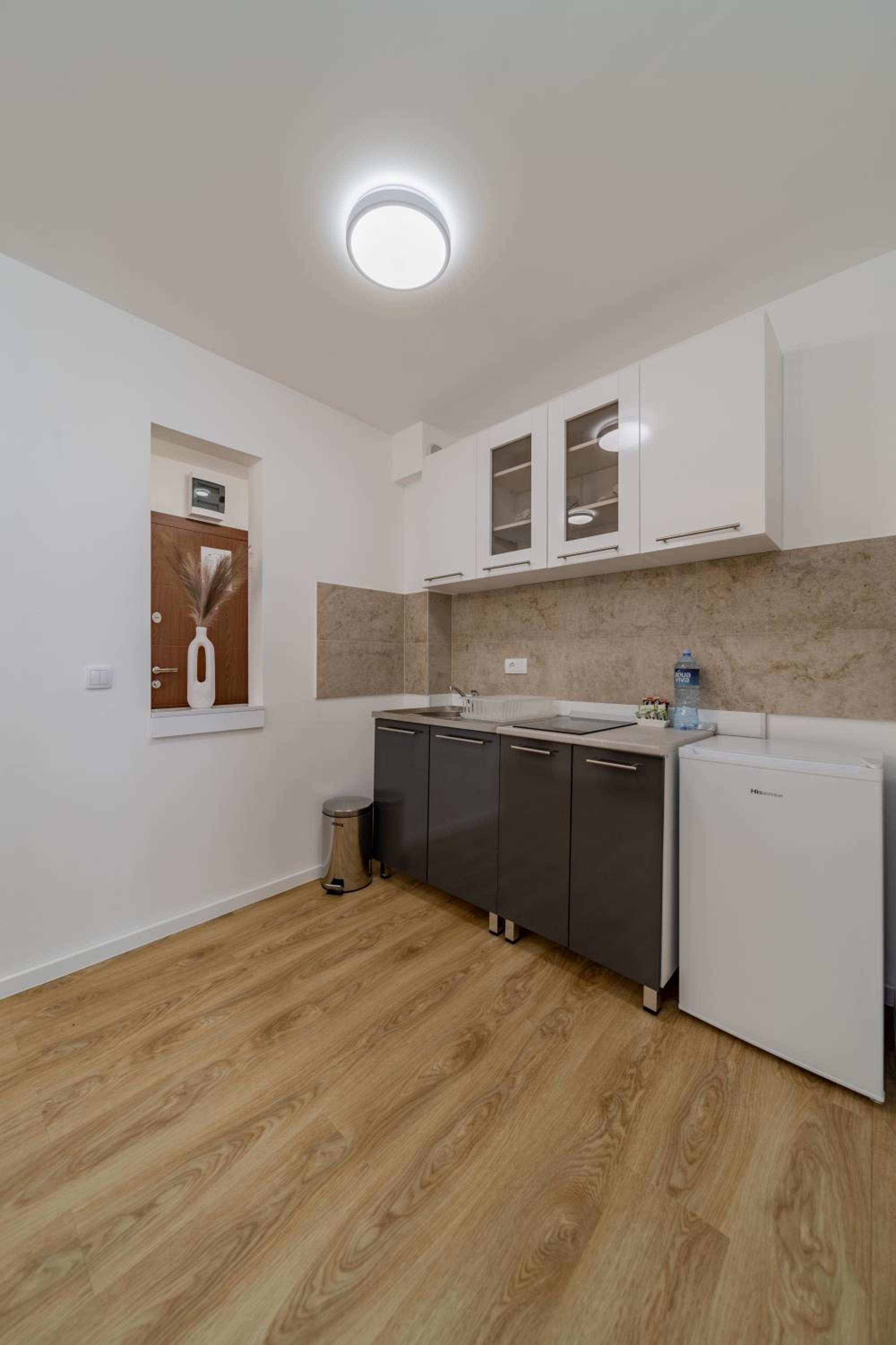 Two-Bedroom Apartment - Photo 18