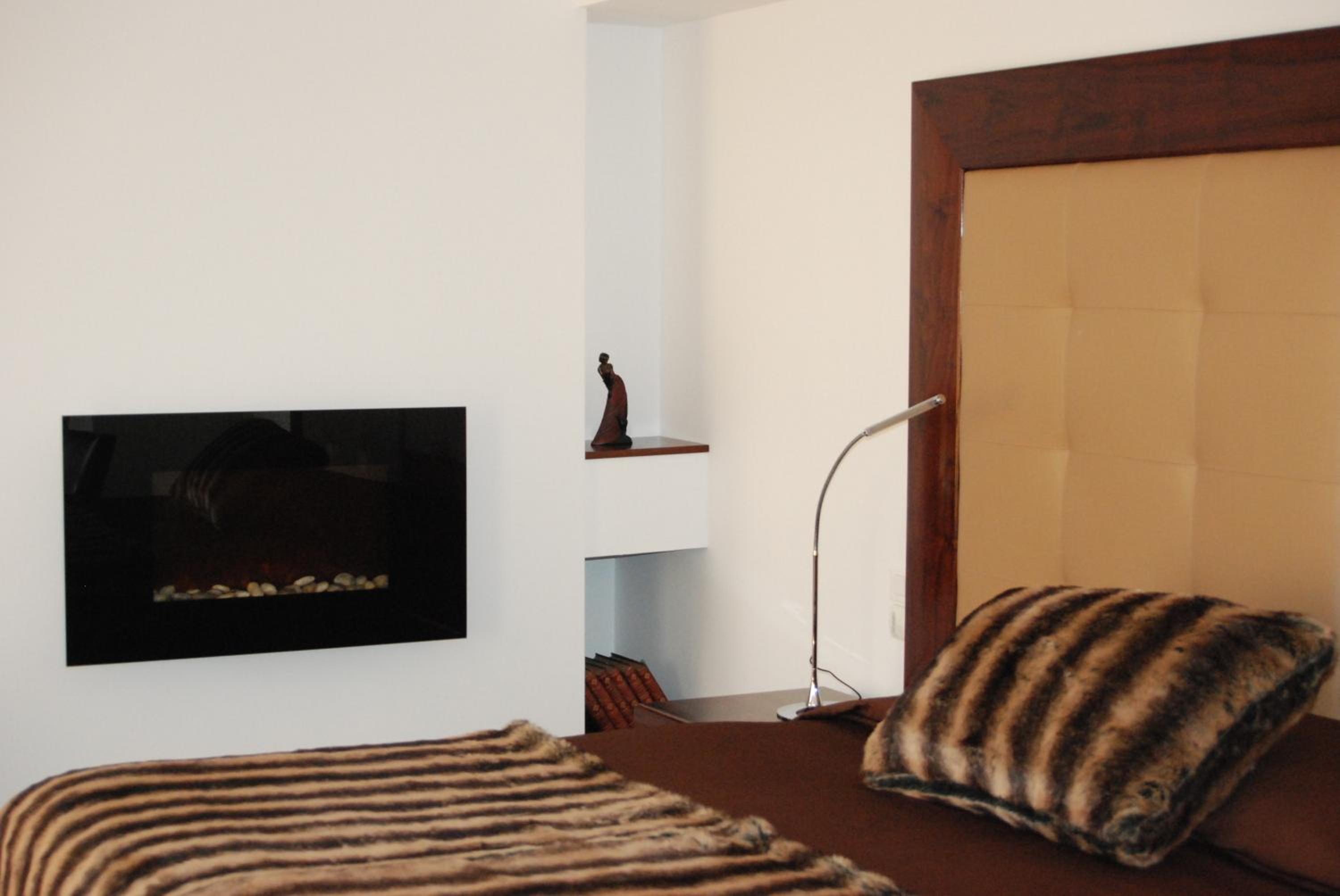 Deluxe Double King Room - Photo 5