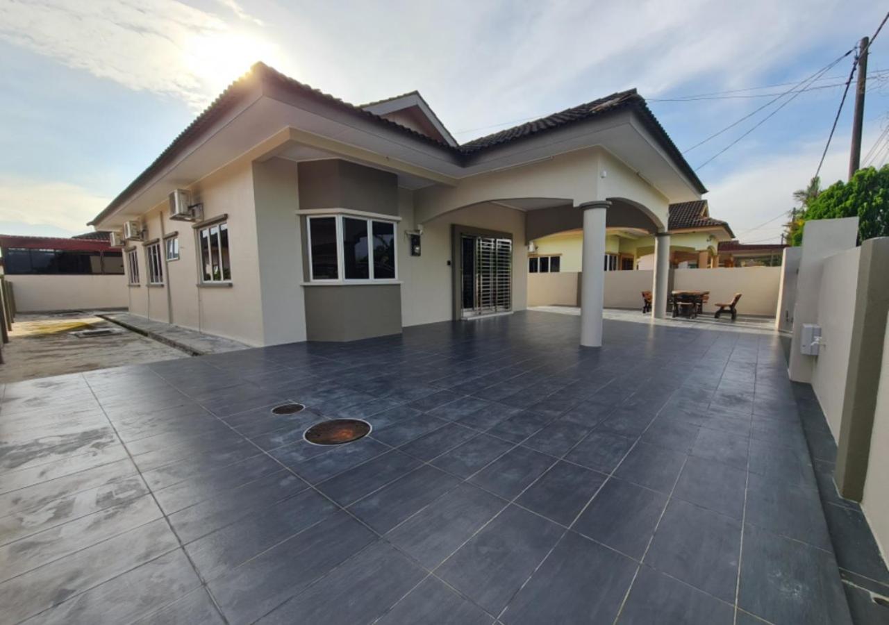 Villa photo 1