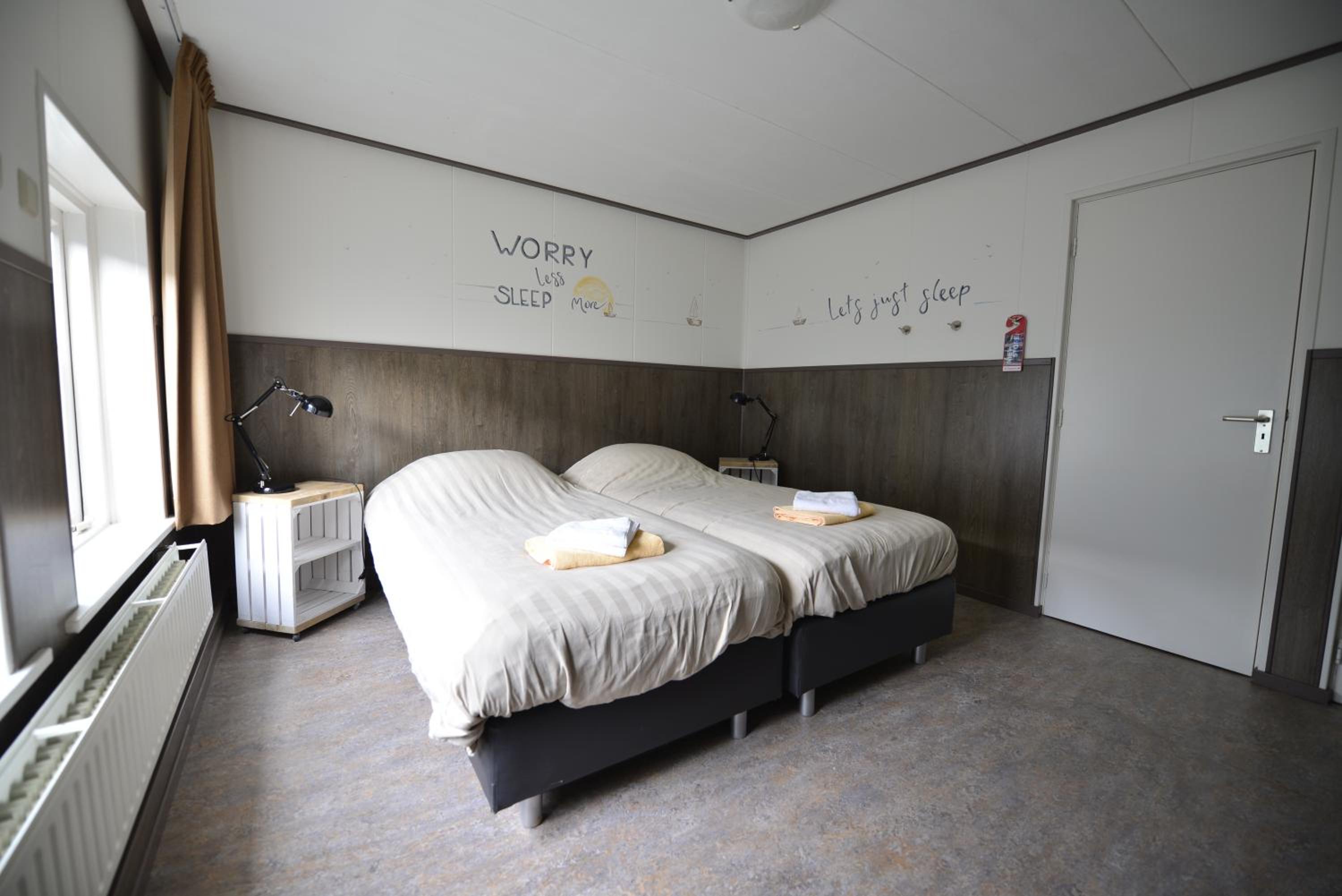 Budget Twin Room photo 3