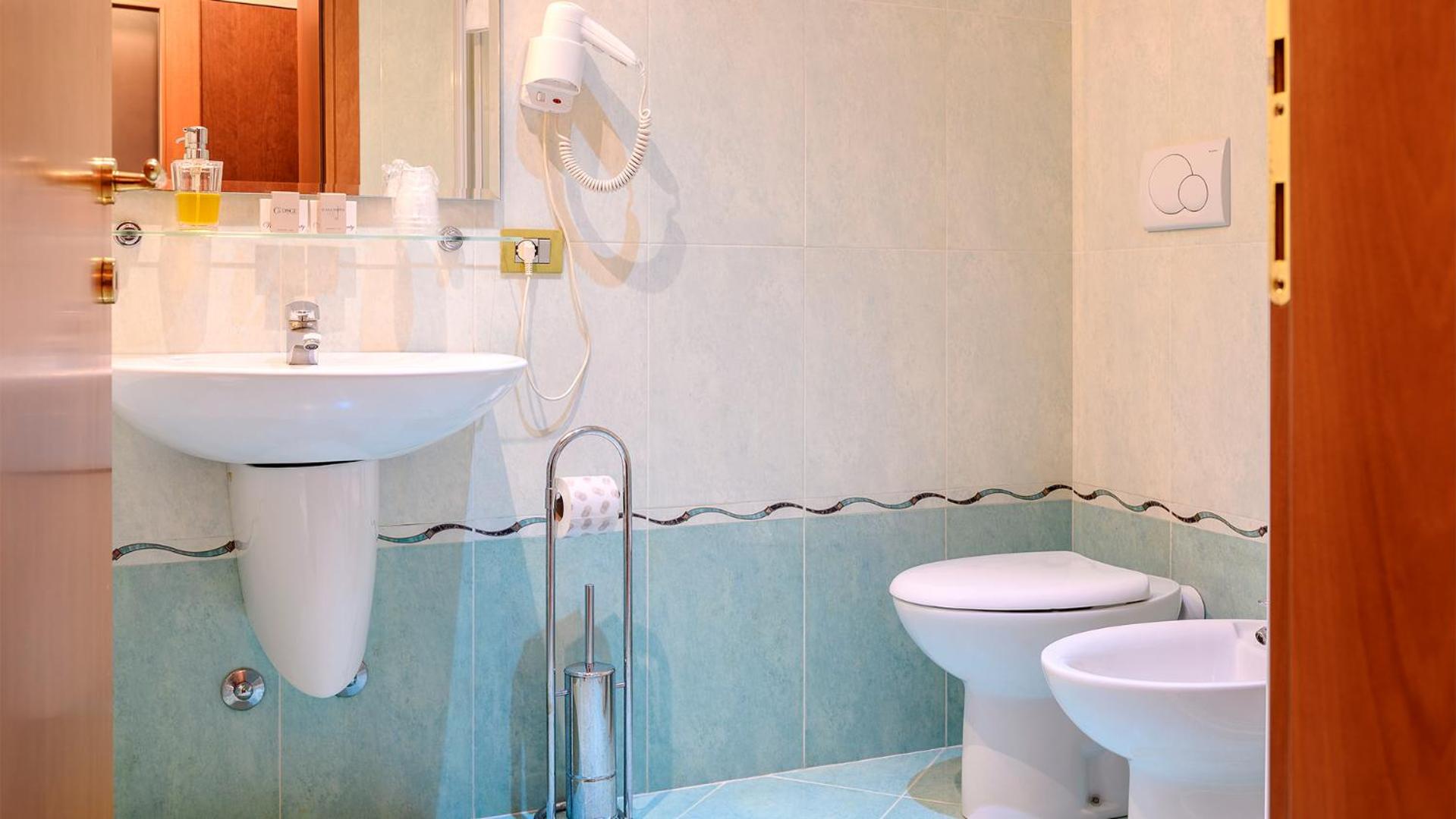 Standard Double Suite photo 3