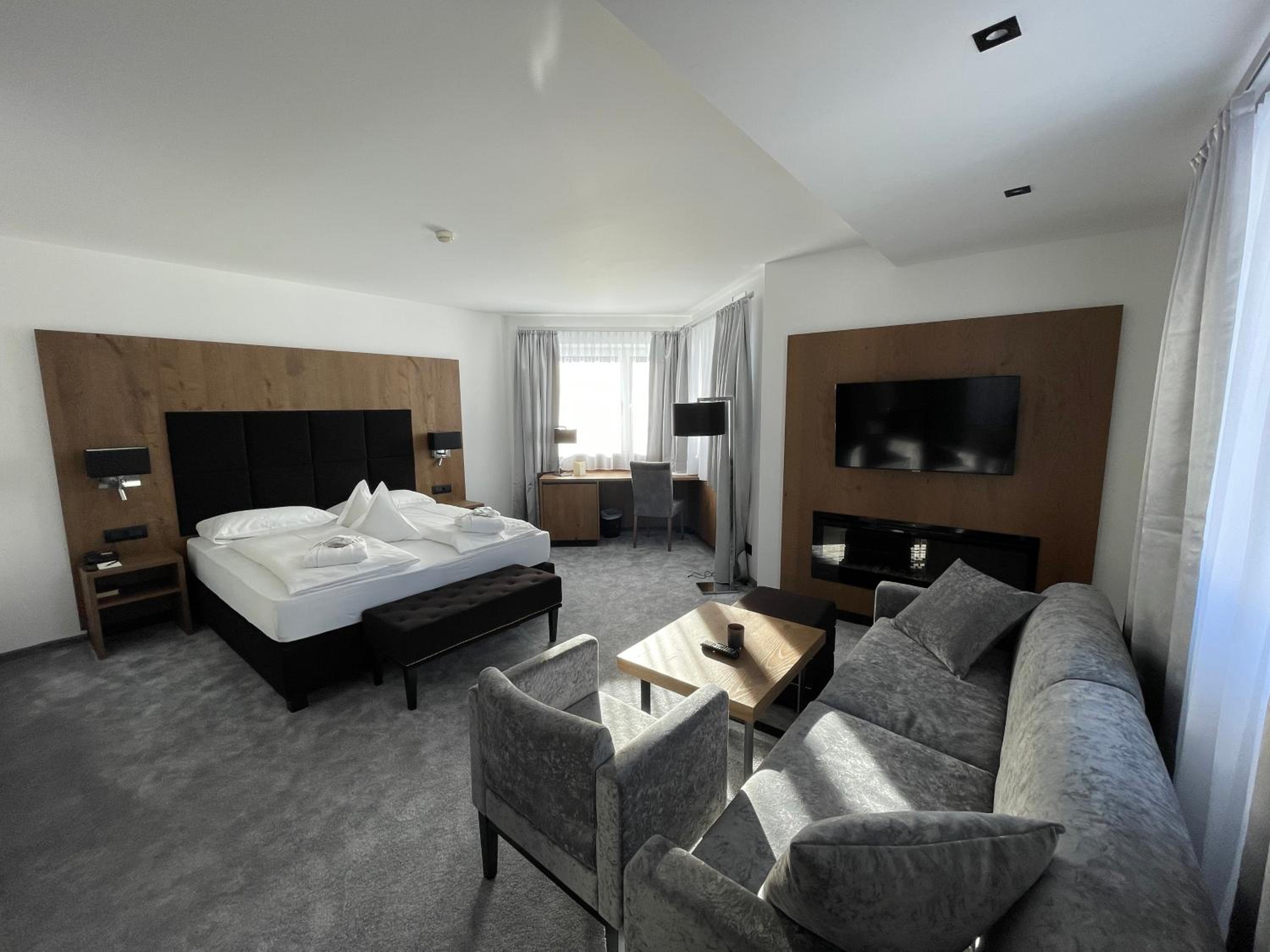 Superior Double Room with Balcony