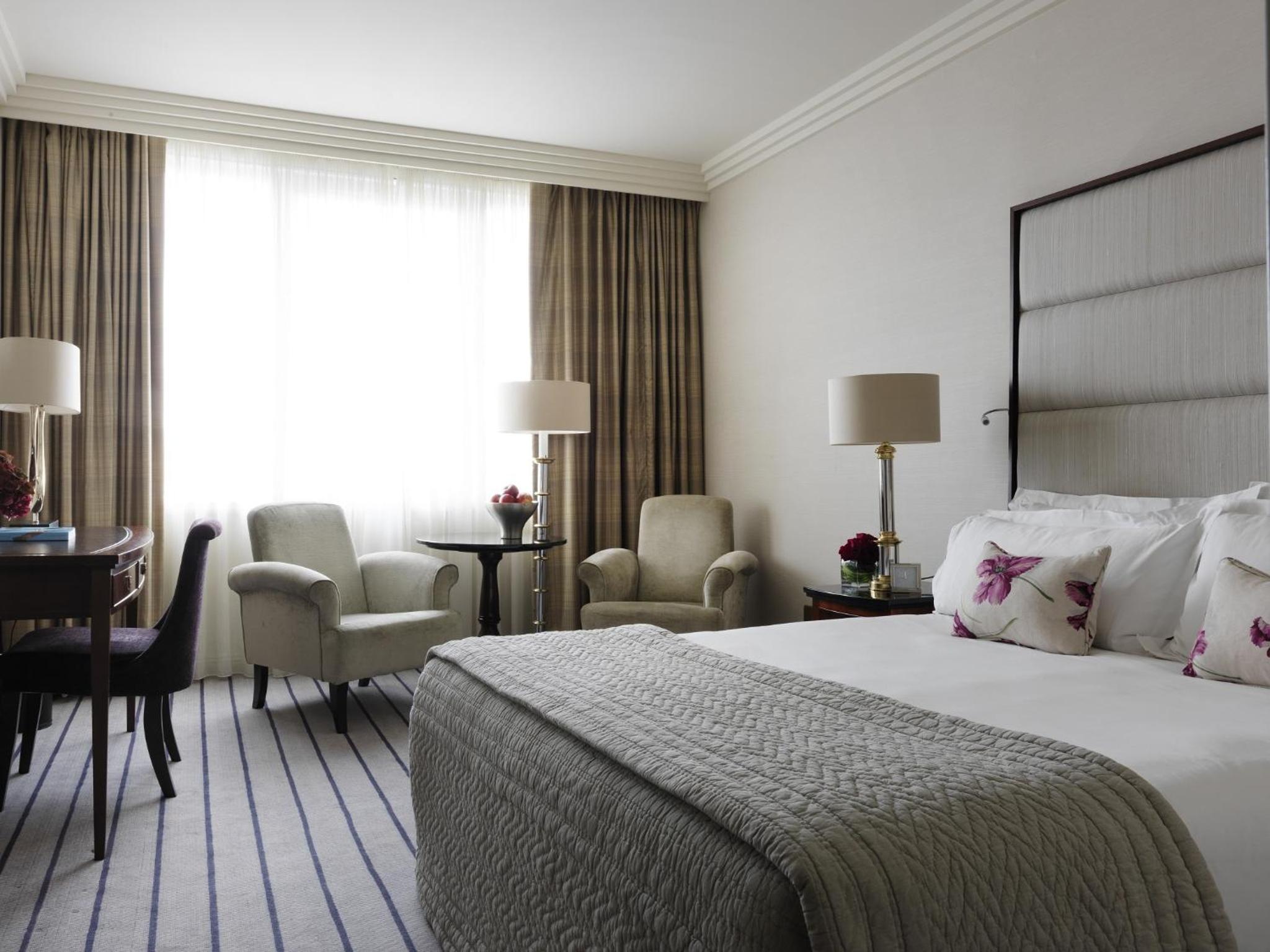 Classic King Room photo 2