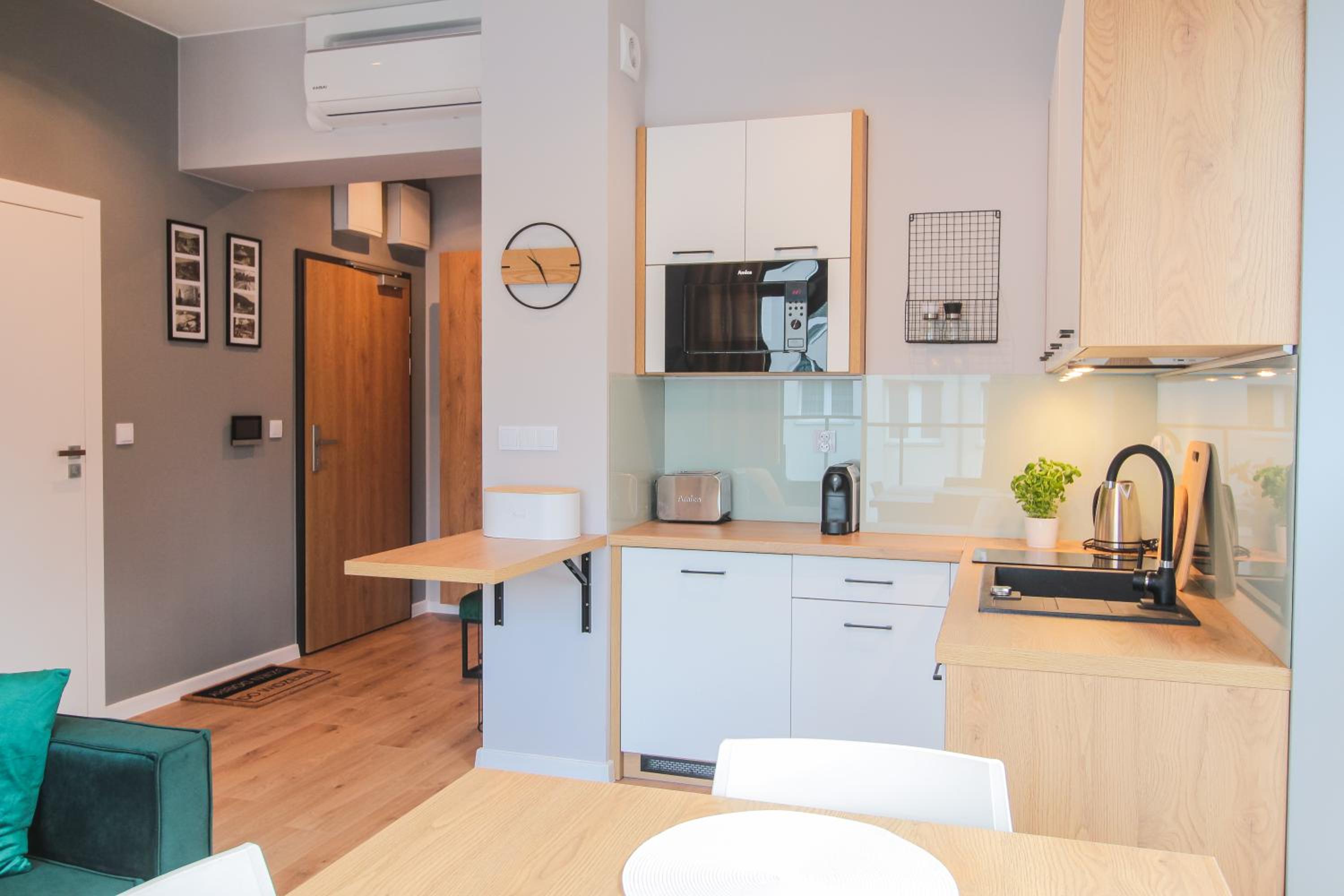Apartment with Terrace photo 3